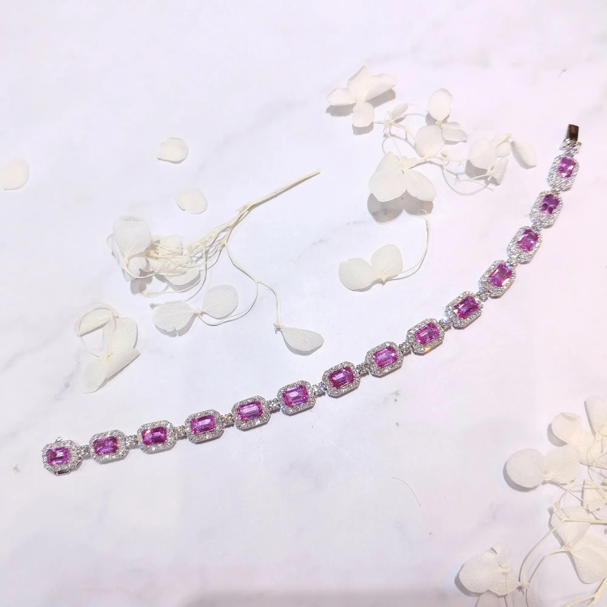 IGI Certified 9.33 Carat Pink Sapphire & Diamond Bracelet in 18K White Gold In New Condition For Sale In KOWLOON, HK