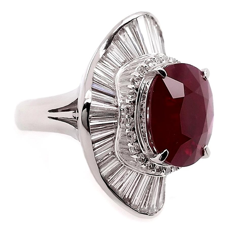 IGI Certified 9.39ct Natural Burma Ruby and 3.93ct Natural Diamond Platinum Ring For Sale 5