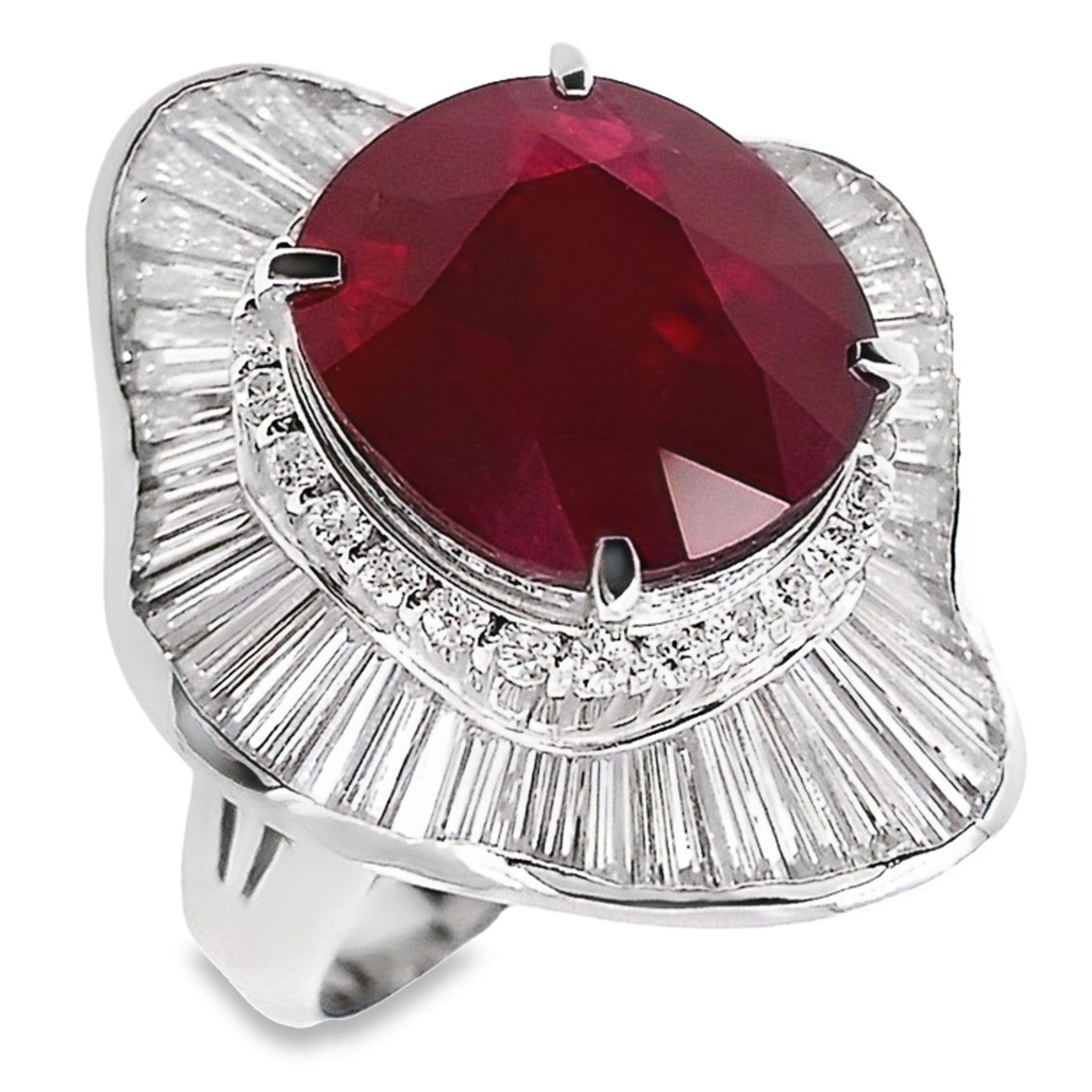 IGI Certified 9.39ct Natural Burma Ruby and 3.93ct Natural Diamond Platinum Ring For Sale 6