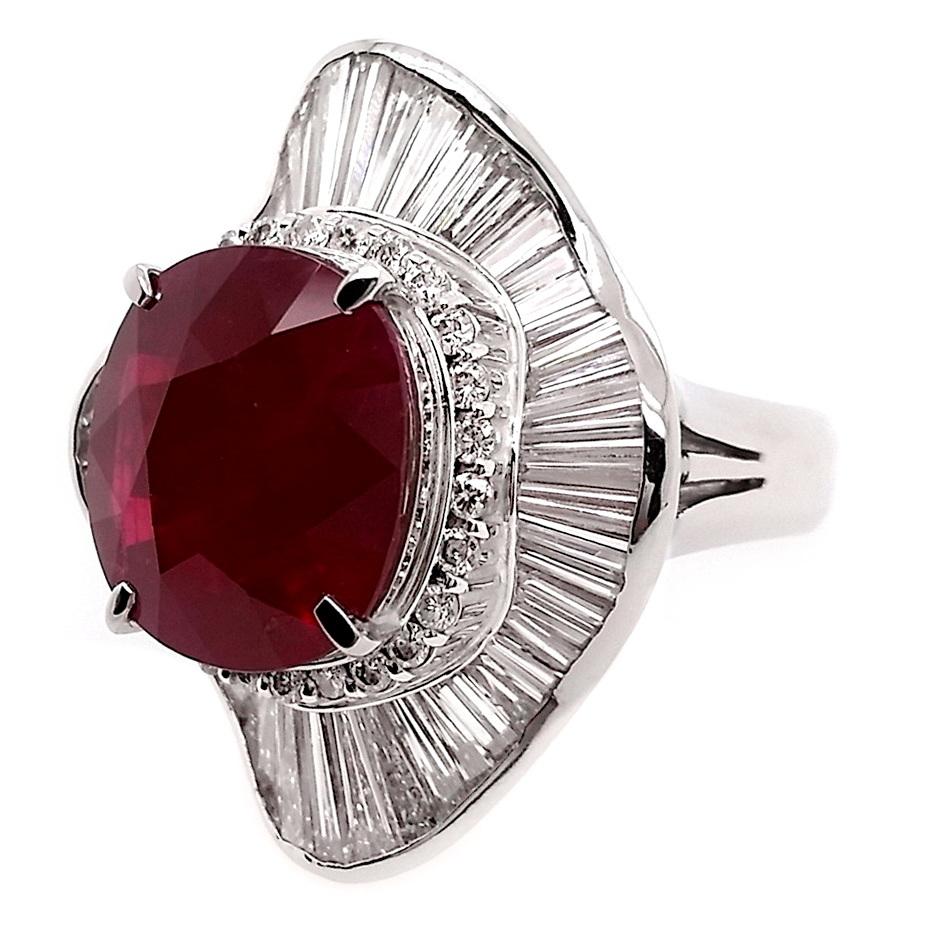 IGI Certified 9.39ct Natural Burma Ruby and 3.93ct Natural Diamond Platinum Ring For Sale 4