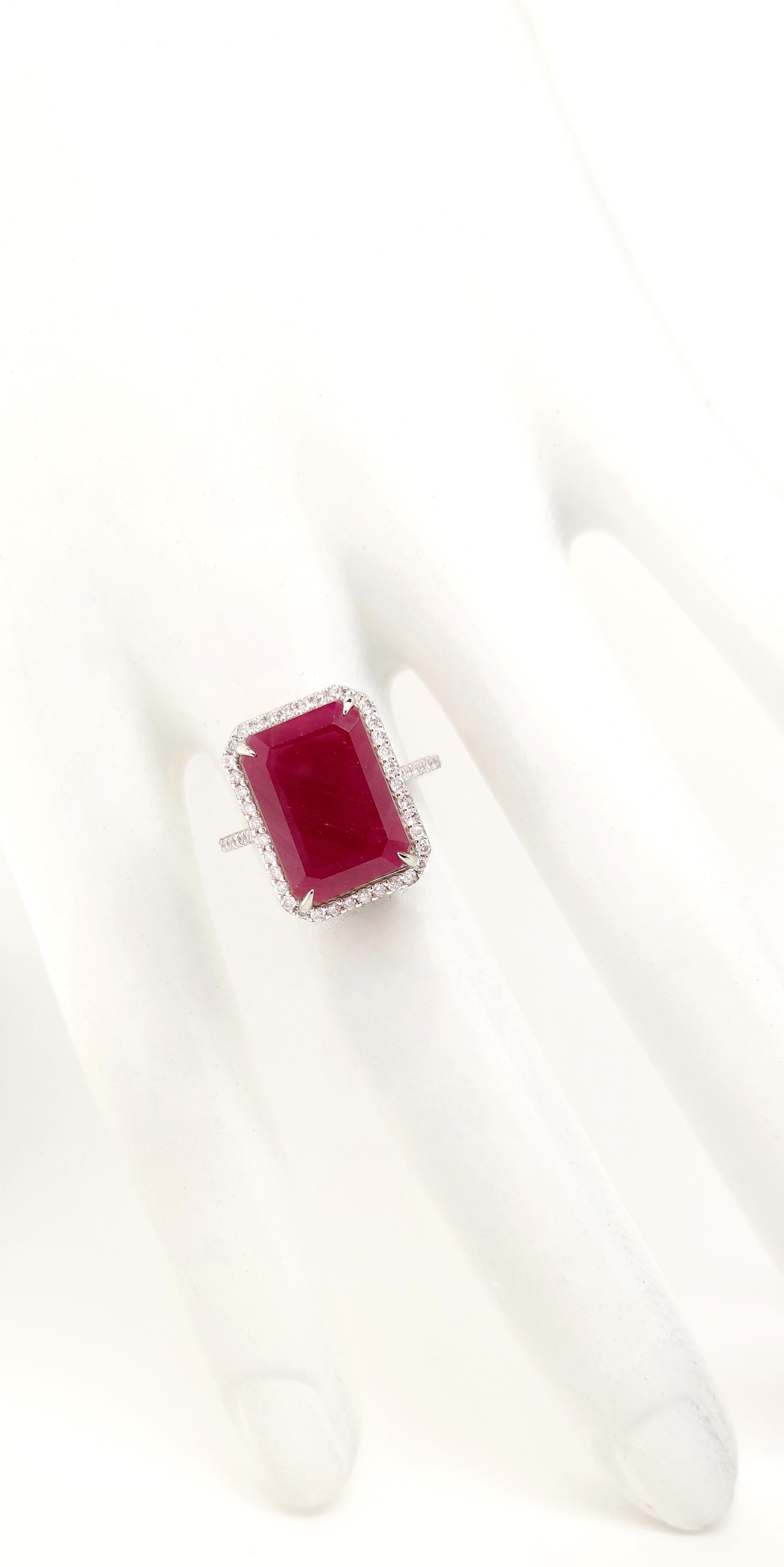 Emerald Cut IGI Certified 9.74ct Not-treated Ruby and 0.44ct Diamonds 14k White Gold Ring For Sale