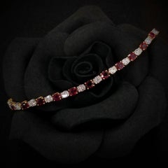 Bracelet en or 18 carats certifié IGI alternant 8,50 ct de rubis et 3,85 ct de diamants