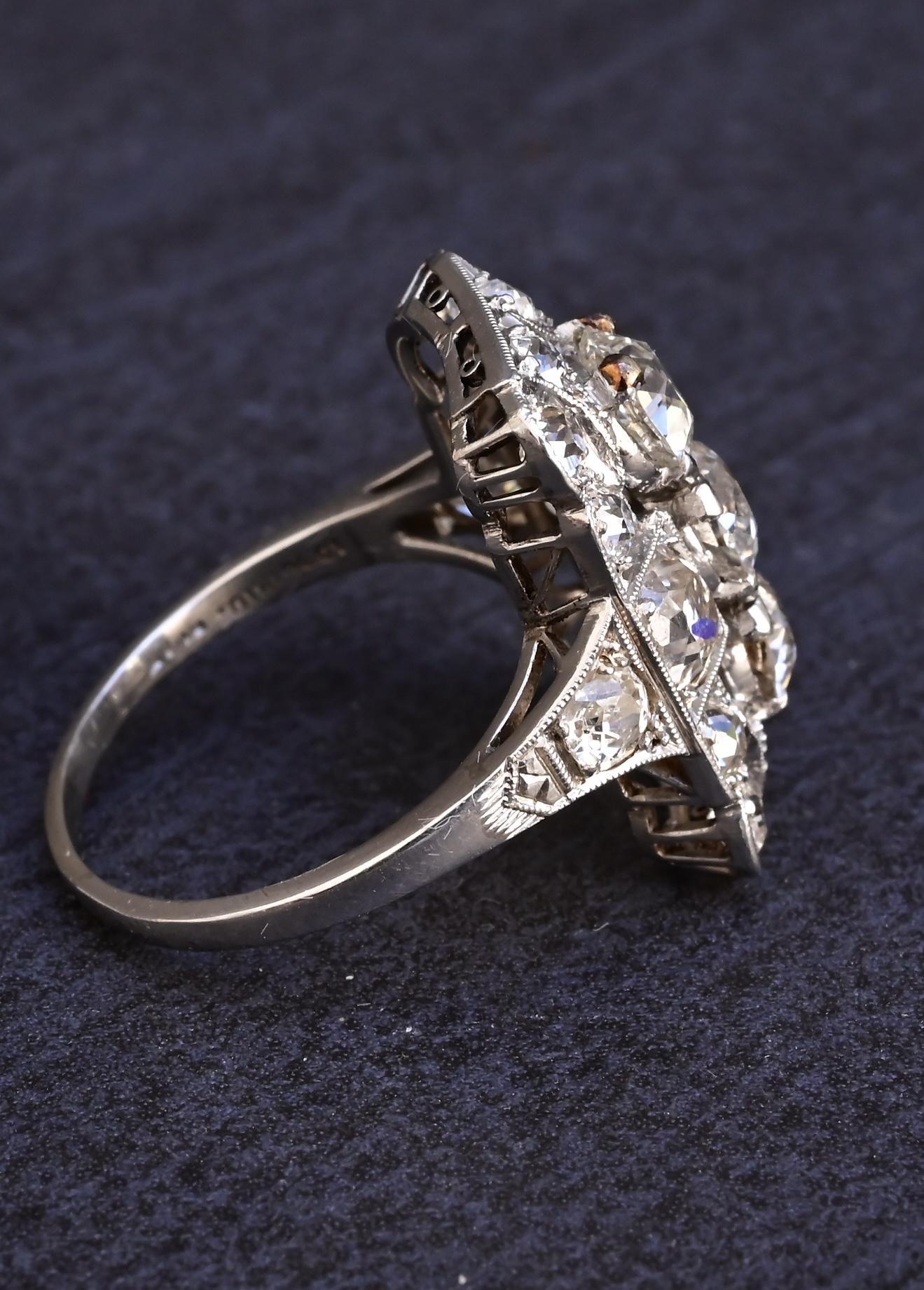 IGI Certified Antique Platinum Art Deco Ring with 4.28 Carats Natural Diamonds Corte europeo antiguo en venta