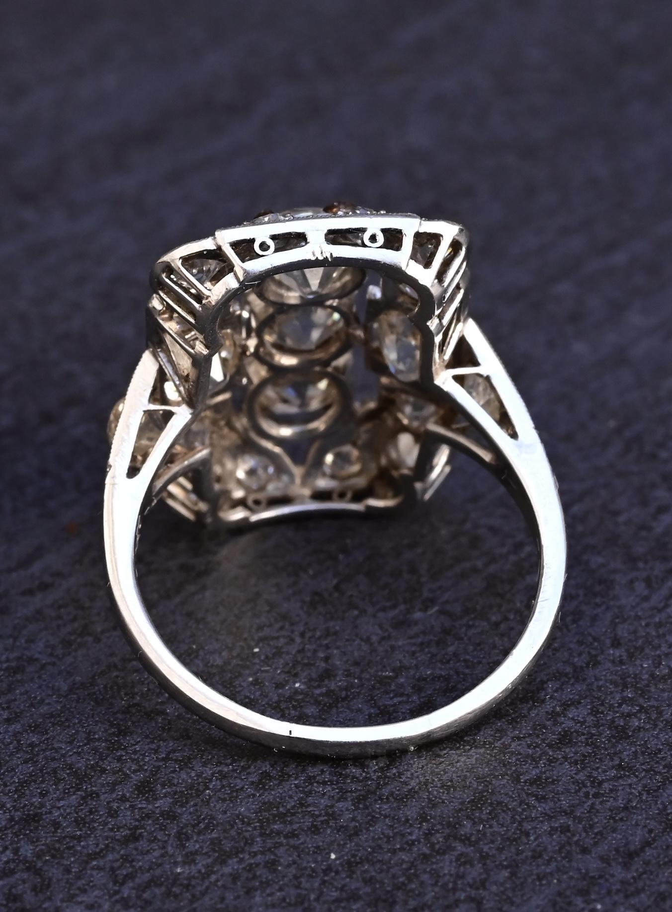 IGI Certified Antique Platinum Art Deco Ring with 4.28 Carats Natural Diamonds en venta 1