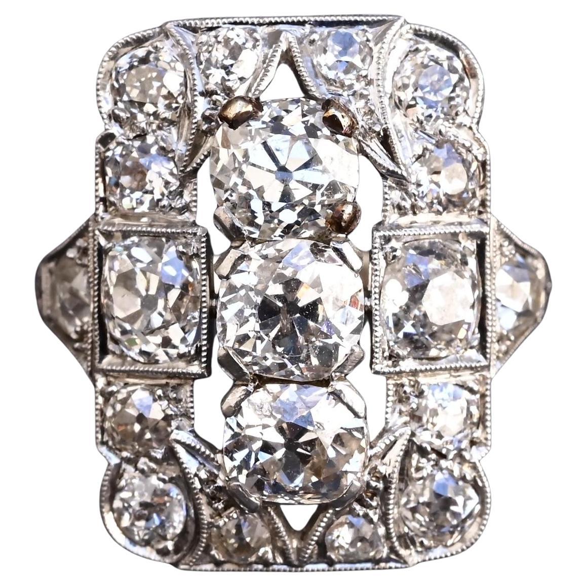 IGI Certified Antique Platinum Art Deco Ring with 4.28 Carats Natural Diamonds