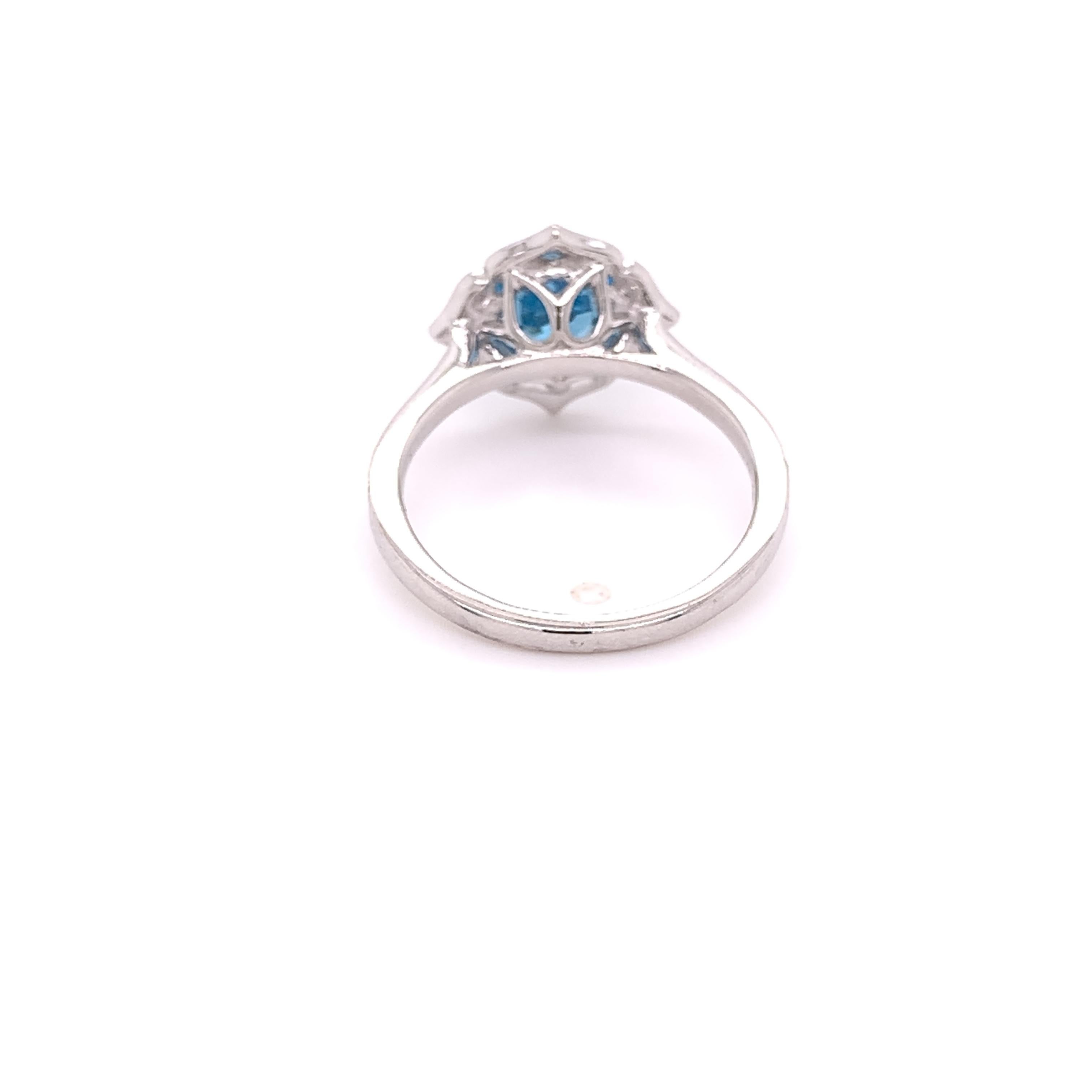 IGI Certified Blue Topaz and Diamond 14K White Gold Ring In New Condition For Sale In Houston, TX