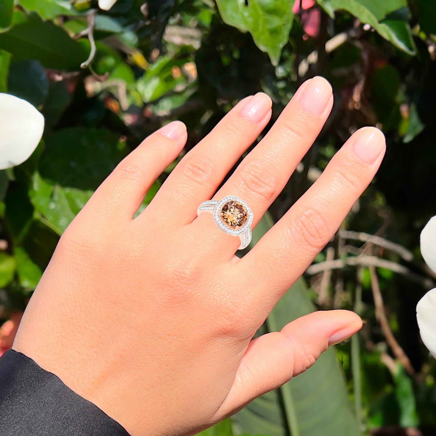 Contemporary IGI Certified Brown Diamond Ring Diamond Halo 3.53 Carats 18K Rose Gold For Sale