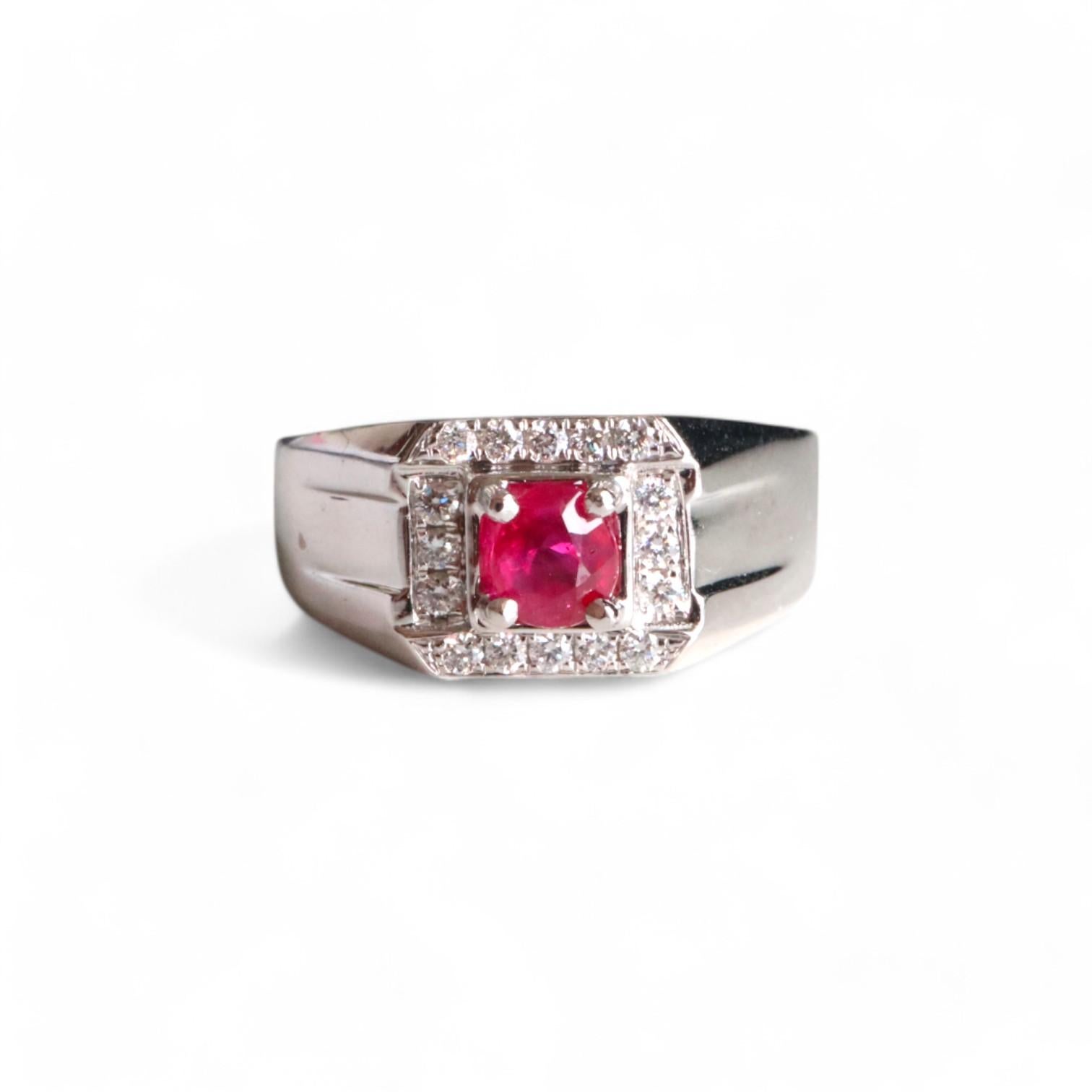 Mixed Cut IGI certified Burmese Unheated Ruby Ring Unisex Style For Sale