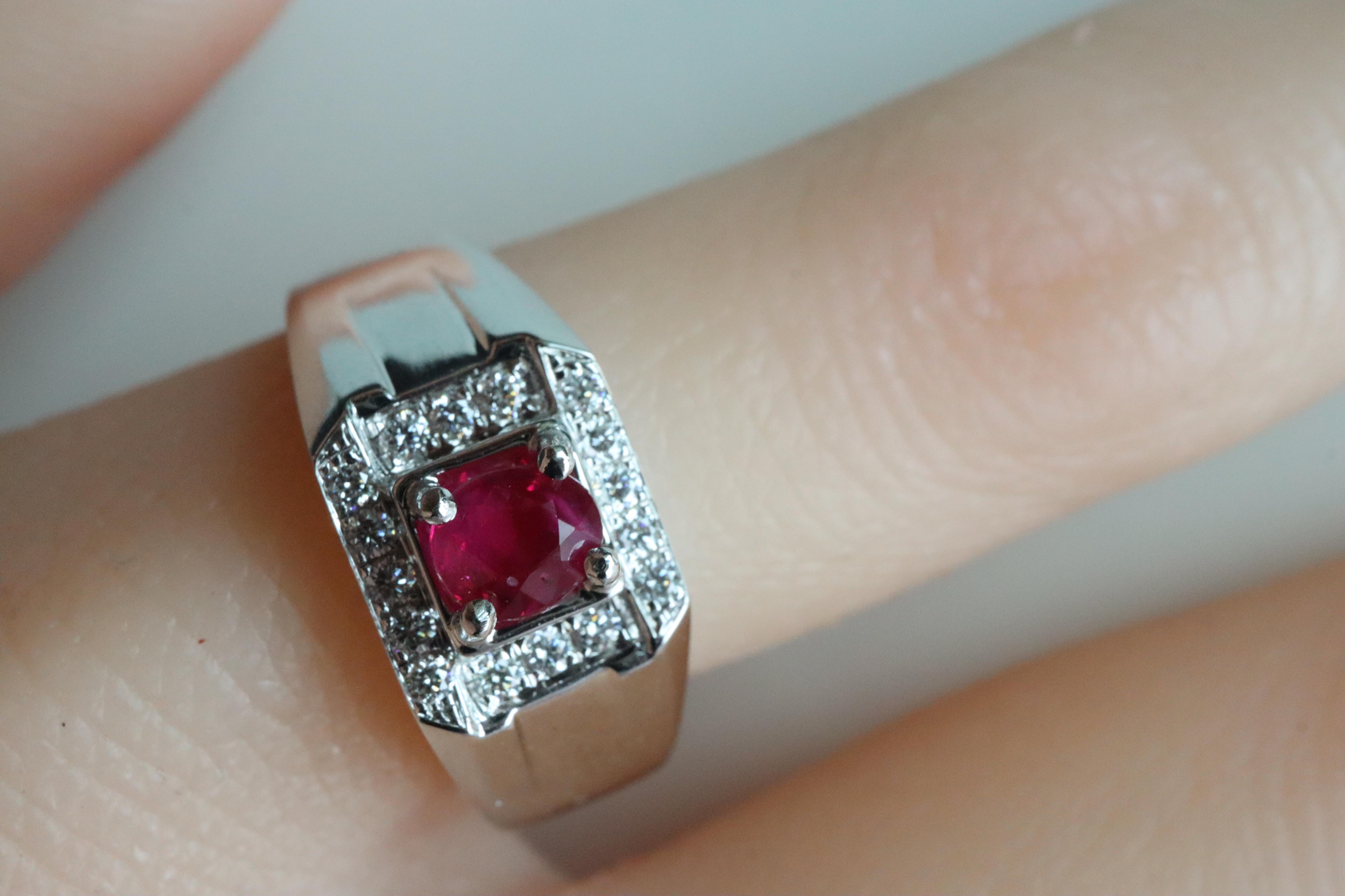 IGI certified Burmese Unheated Ruby Ring Unisex Style For Sale 3