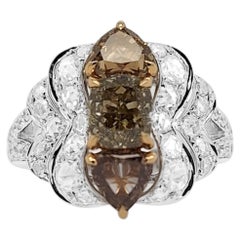 IGI Certified Ring with Cushion shape Natural Brown and White diamonds 18K Gold