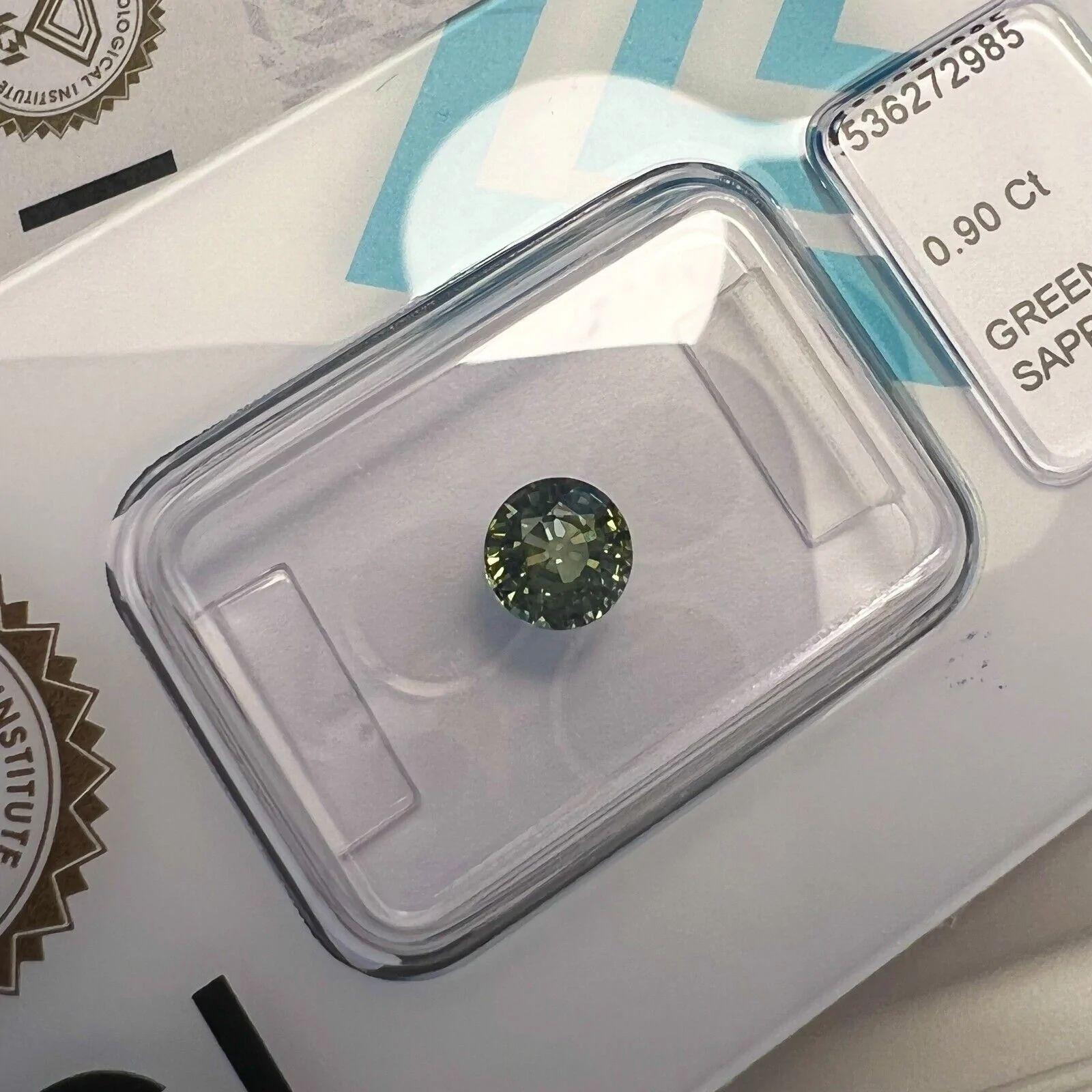 IGI Certified Colour Change Green Sapphire 0.90ct Untreated Round Cut Unheated For Sale 2