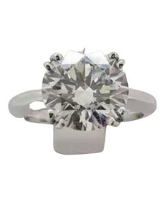 GIA Certified 5.00 Carats Round Brillant Shape Solitaire Ring in 18k Gold