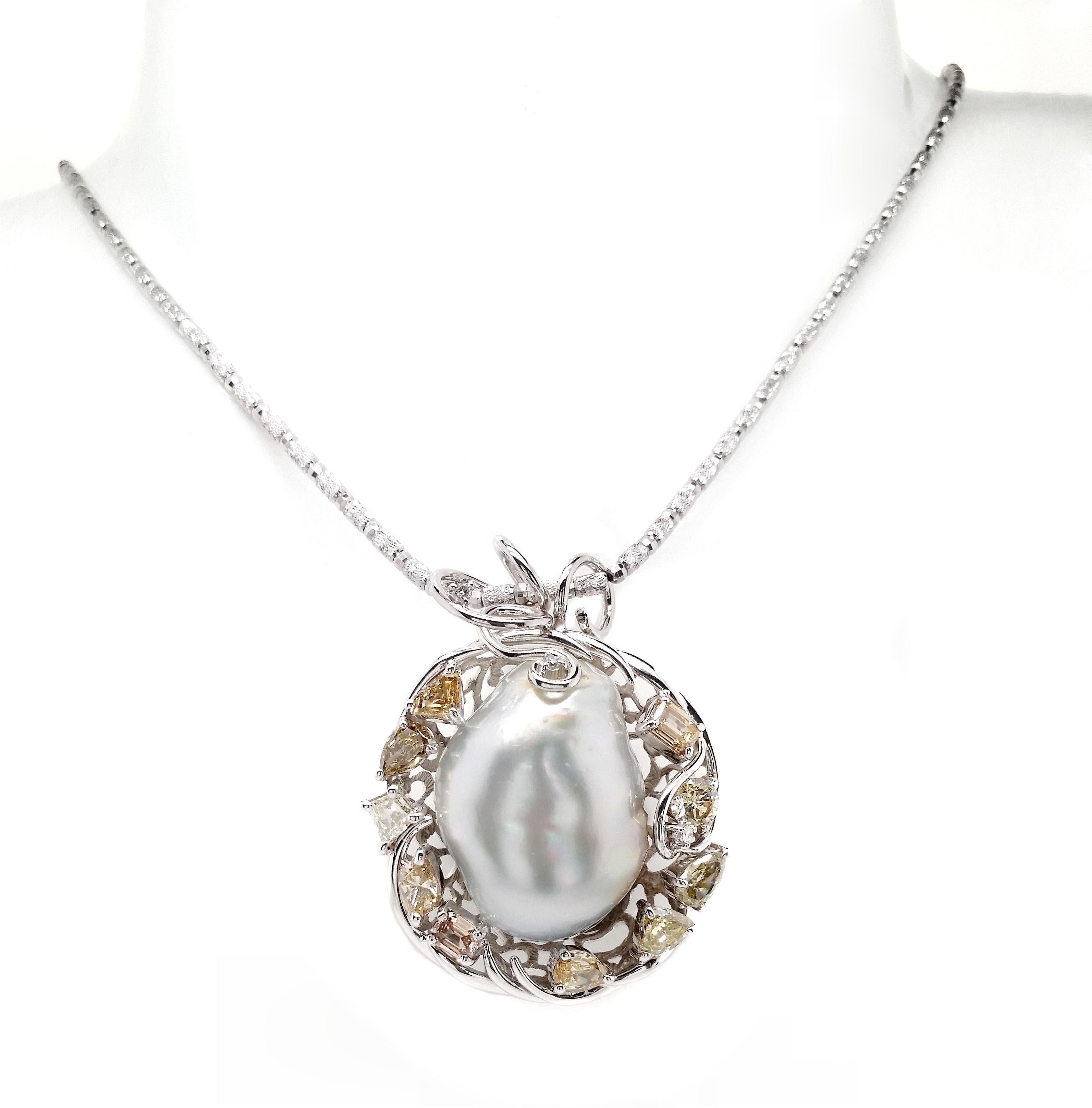 Non taillé Collier en or blanc 18 carats avec perles de culture certifiées IGI et diamants naturels de 3,21 carats en vente