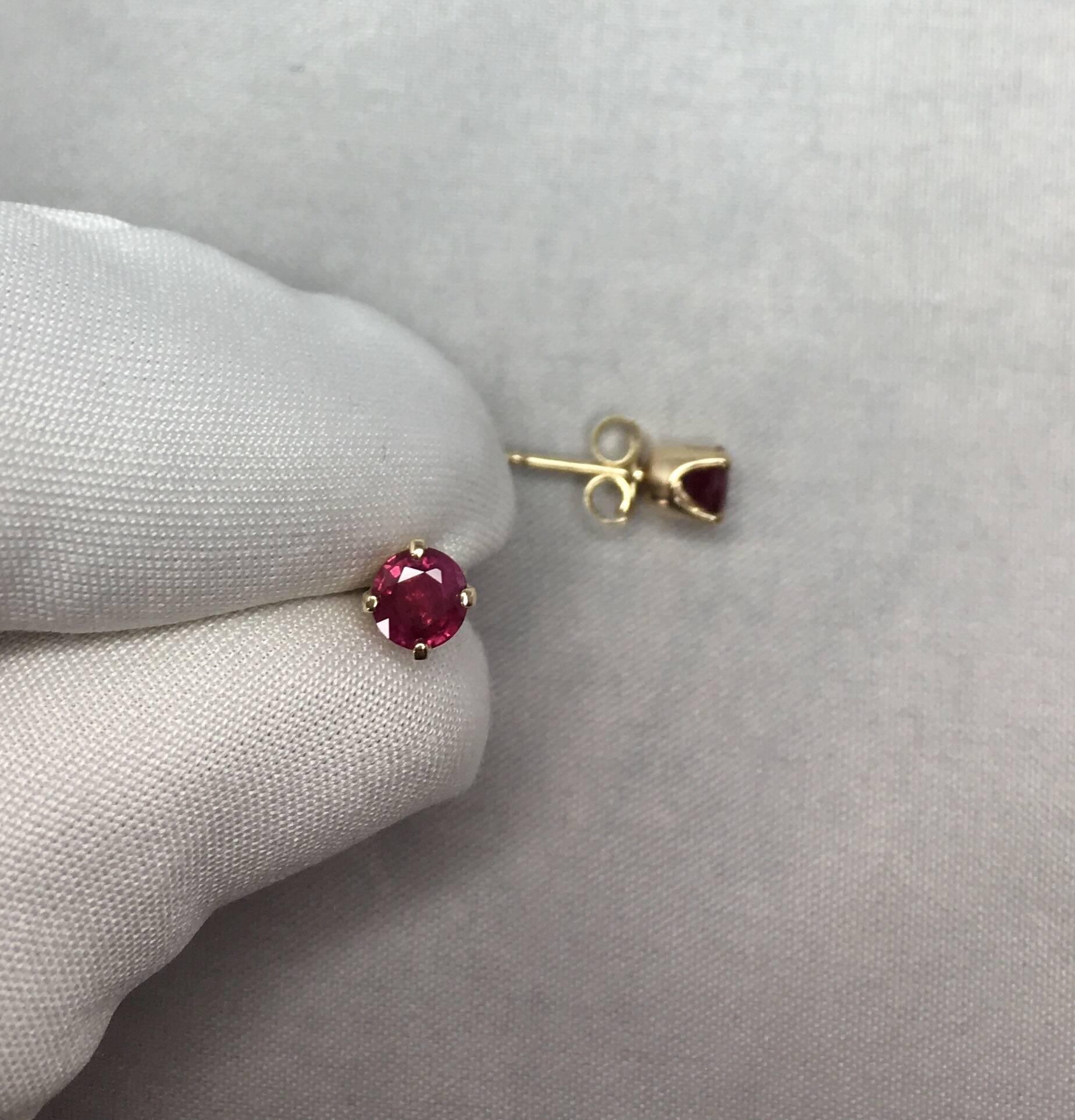 Round Cut IGI Certified Fine Deep Red Burma Ruby 0.68 Carat Gold Earring Studs