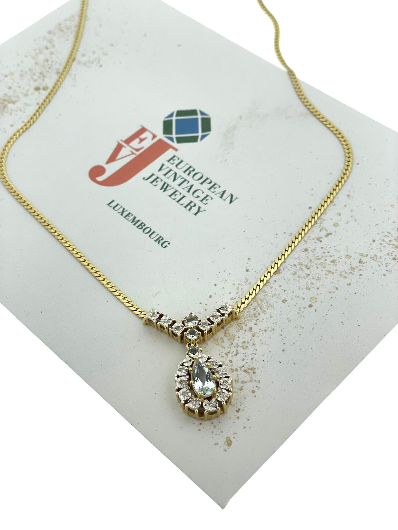 Diese Halskette aus IGI-zertifiziertem Gold ist ein exquisites Schmuckstück, das Luxus und Raffinesse nahtlos miteinander verbindet. Die aus 14-karätigem Gelb- und Weißgold gefertigte Kette besticht durch ihr zeitloses Design, das alle Blicke auf