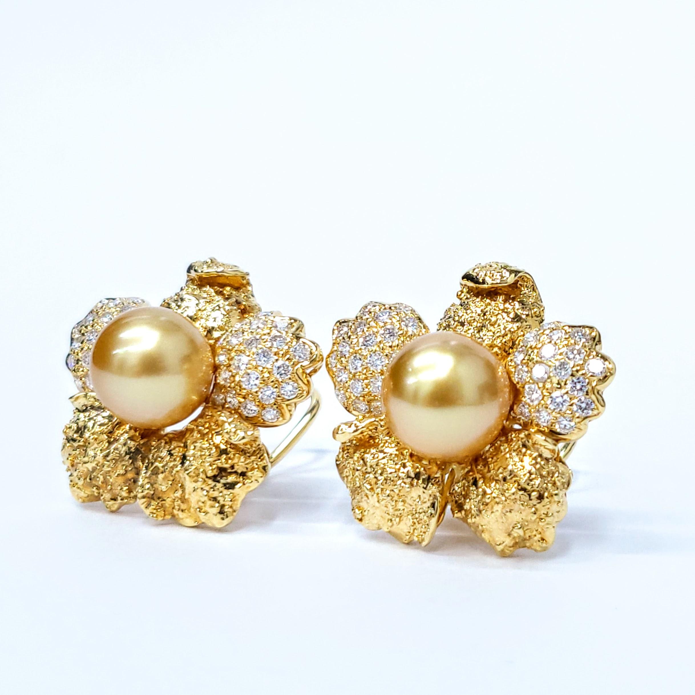 IGI-zertifizierte goldene Südseeperlen und Diamant-Ohrringe aus 18 Karat Gelbgold im Angebot 1