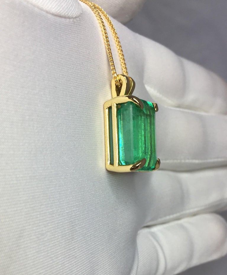 IGI Certified Huge 19.52 Carat Colombian Emerald Pendant Necklace 18 ...