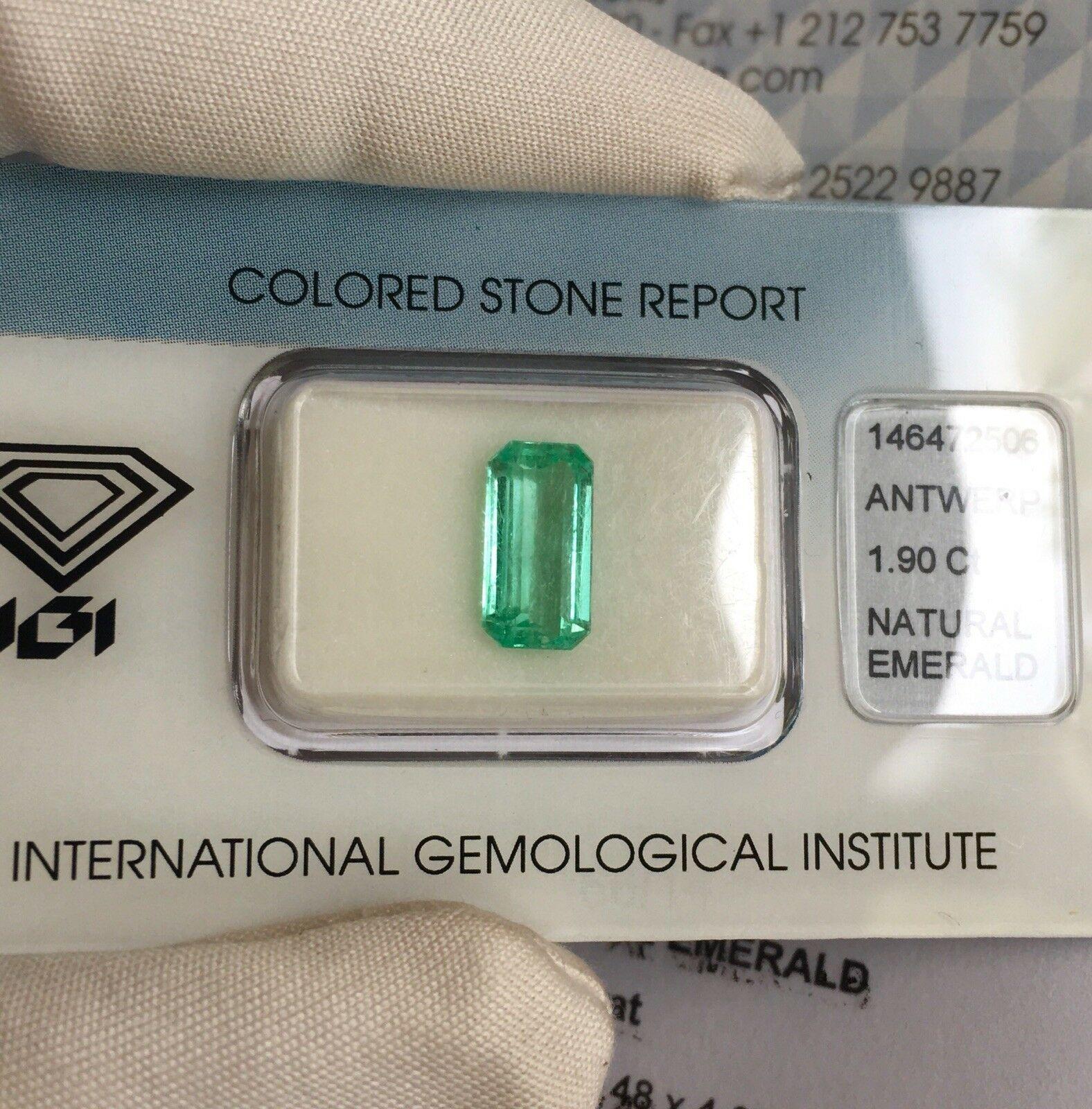IGI Certified Loose Colombian Emerald 1.90 Carat Fancy Emerald Cut Green Gem In New Condition In Birmingham, GB