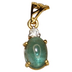 Colgante de oro de 18 quilates con cabujón de diamante natural certificado por el IGI Diamante esmeralda Hallmark