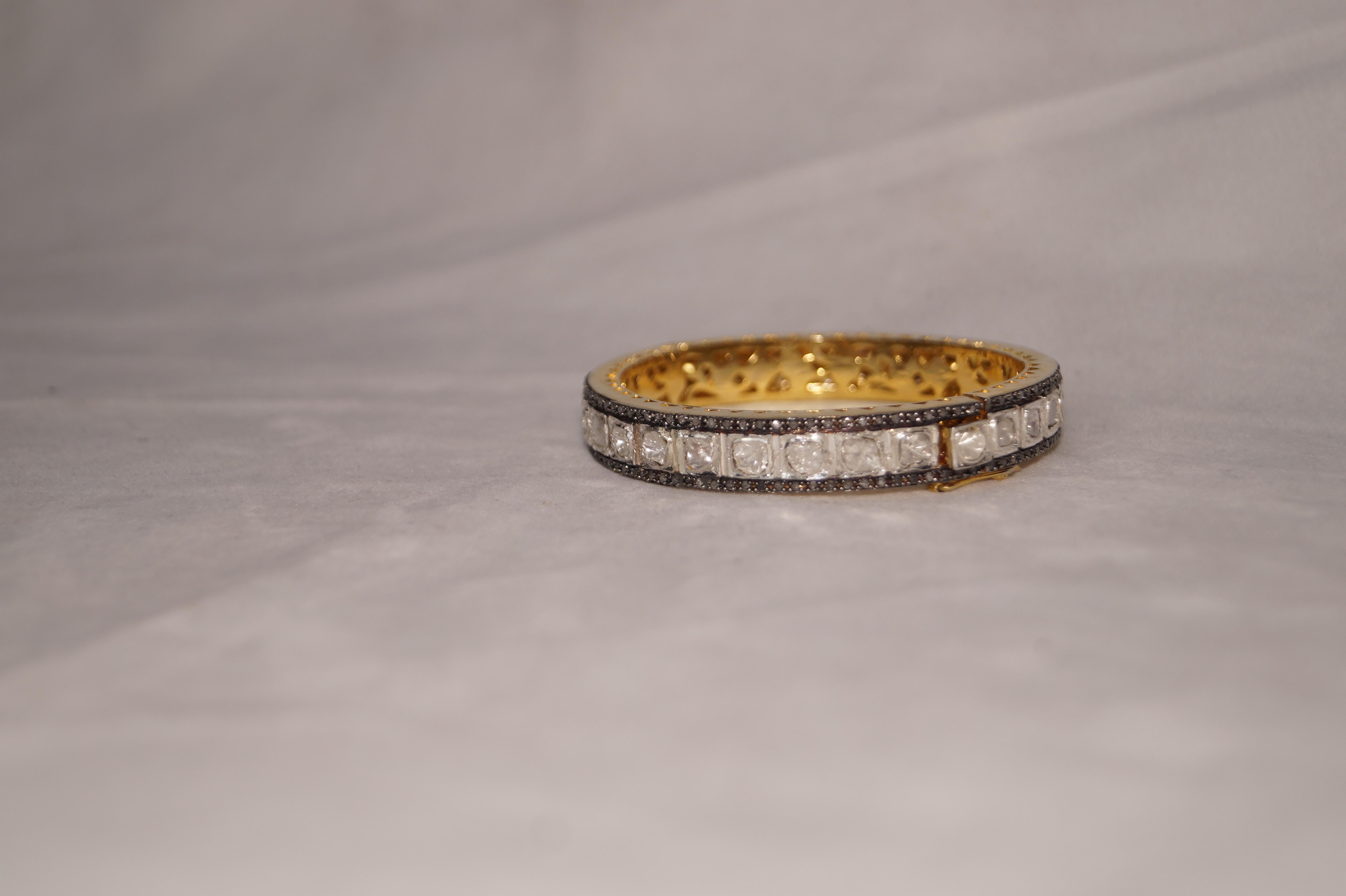 IGI-zertifiziertes Sterlingsilber-Armband mit natürlichen Diamanten und Gelbgoldbeschichtung (Ungeschliffen) im Angebot