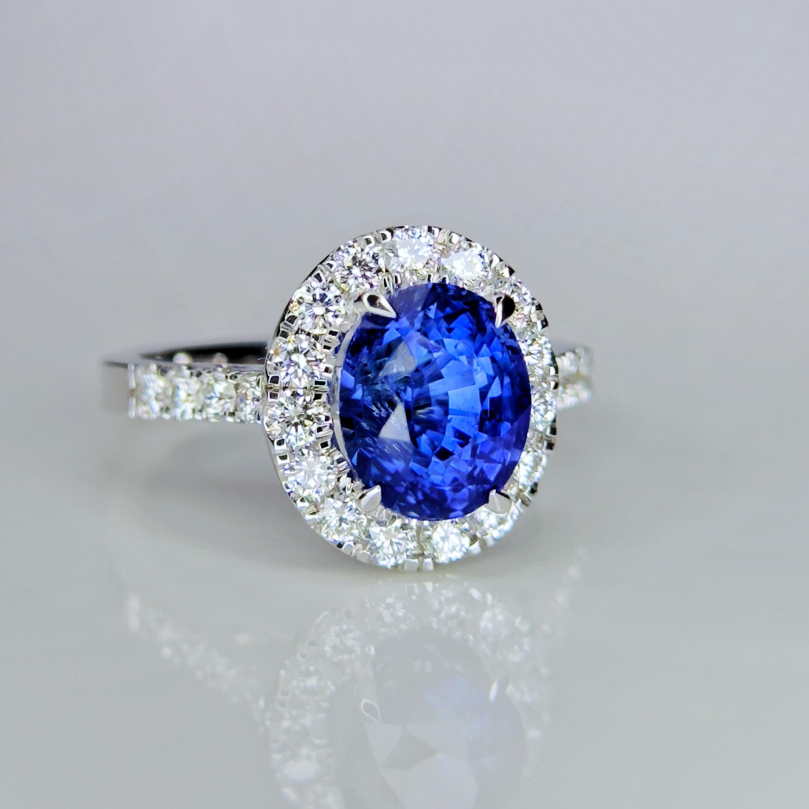 blue vvs diamonds