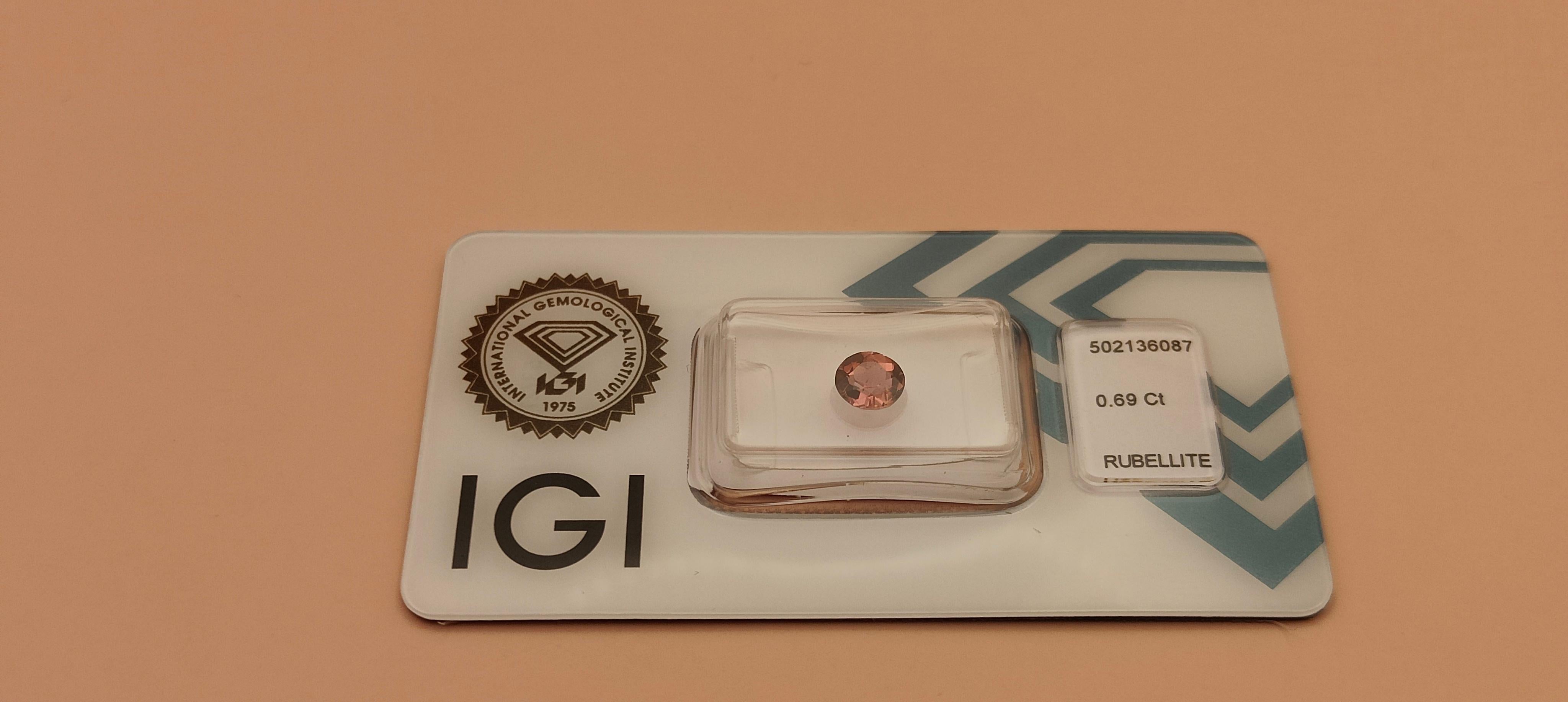 Round Cut IGI Certified Natural Purplish Pink Rubellite Tourmaline 0.69 Carat Gemstone For Sale