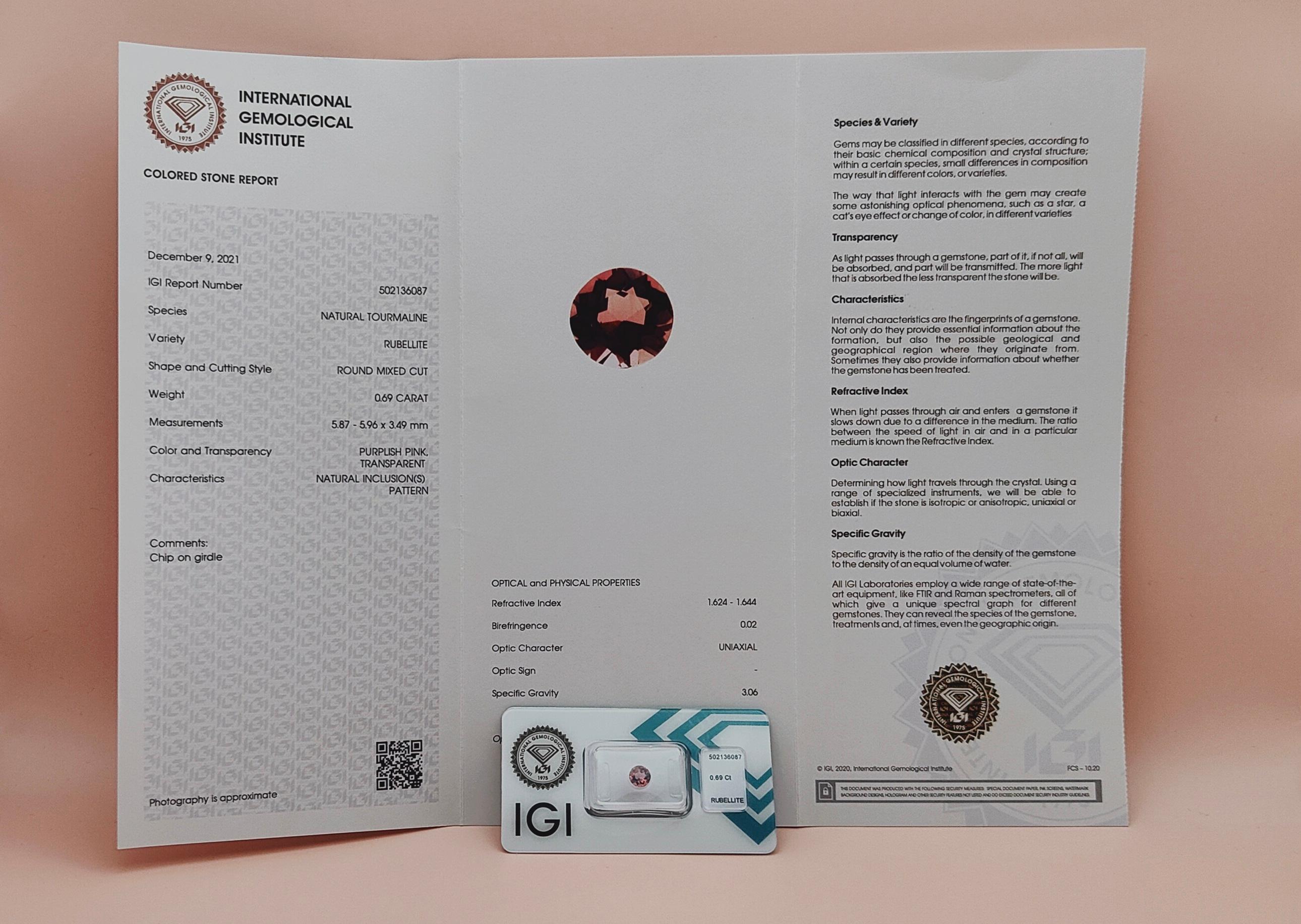 Tourmaline rose violacée naturelle certifiée IGI, pierre précieuse de 0,69 carat en vente 1