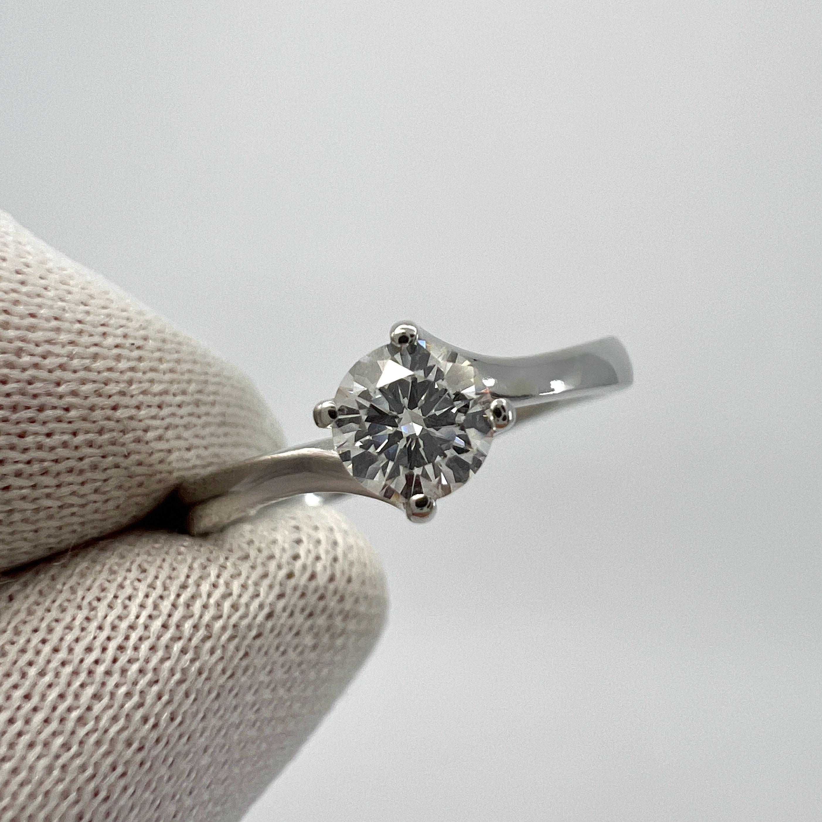 IGI Certificado Diamante Natural Redondo D Flawless Anillo Solitario de Platino 950 en venta 6