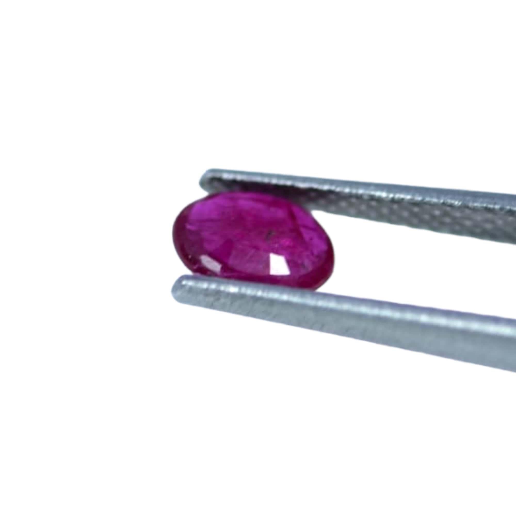 Oval Cut IGI Certified Natural Ruby of 0.57 Carat For Sale