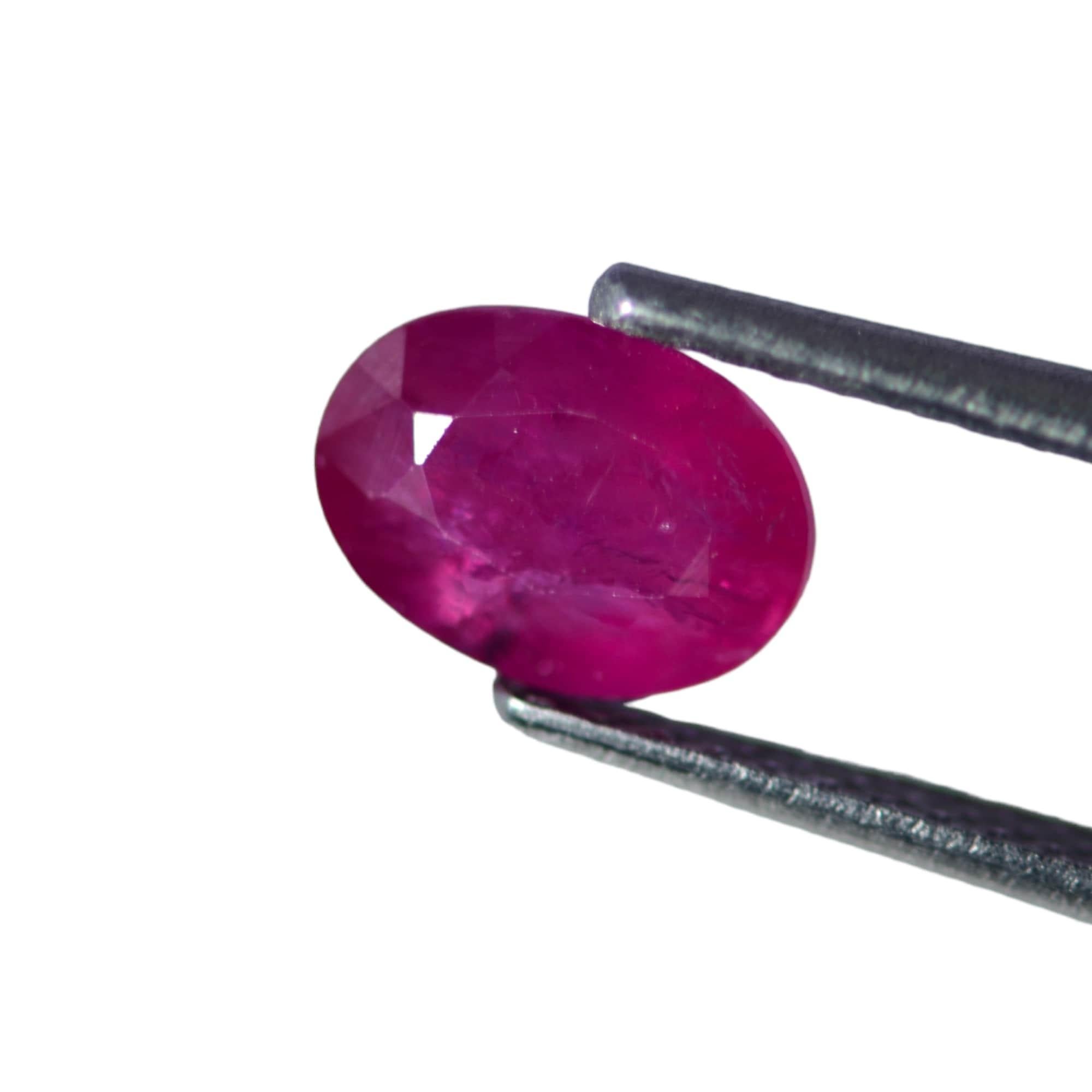 IGI Certified Natural Ruby of 1.13 Carat In New Condition For Sale In Vadgam, GJ