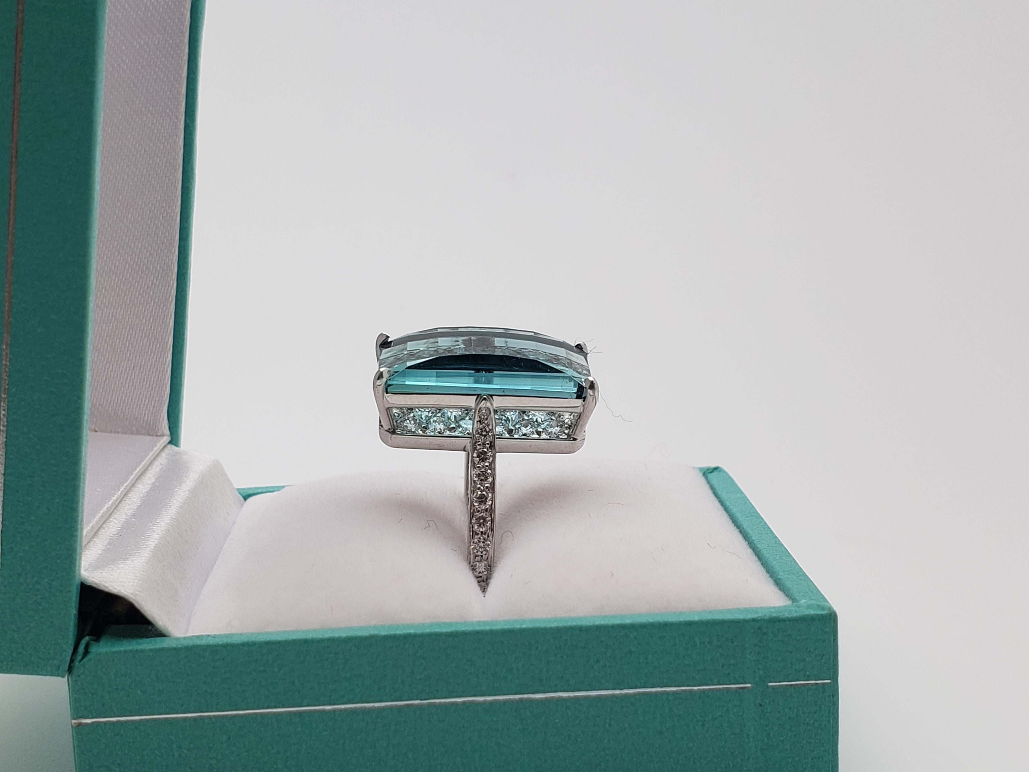 IGI zertifiziert Paolo Costagli 7,63 CT Blauer Turmalin Diamant 18K Weißgold Ring für Damen oder Herren im Angebot