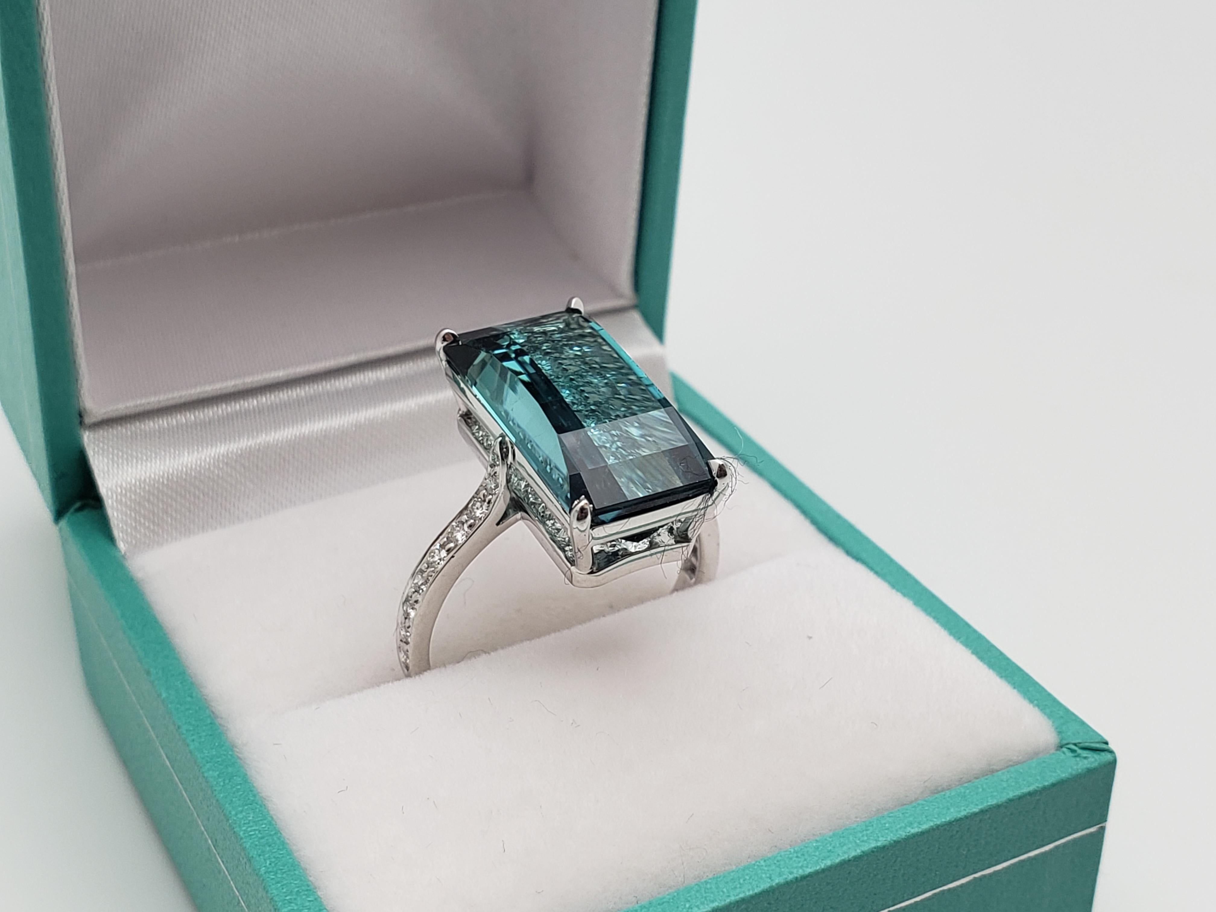 IGI zertifiziert Paolo Costagli 7,63 CT Blauer Turmalin Diamant 18K Weißgold Ring im Angebot 2