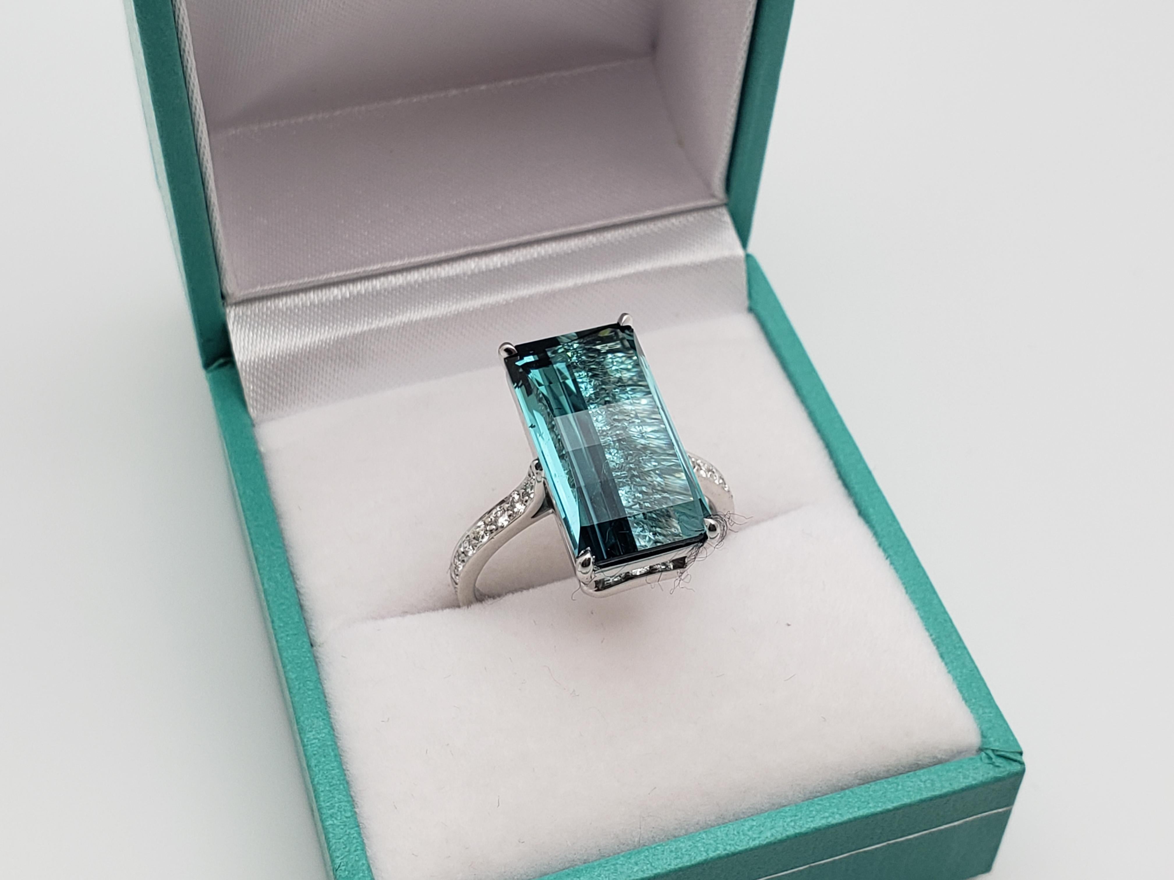 IGI zertifiziert Paolo Costagli 7,63 CT Blauer Turmalin Diamant 18K Weißgold Ring im Angebot 3