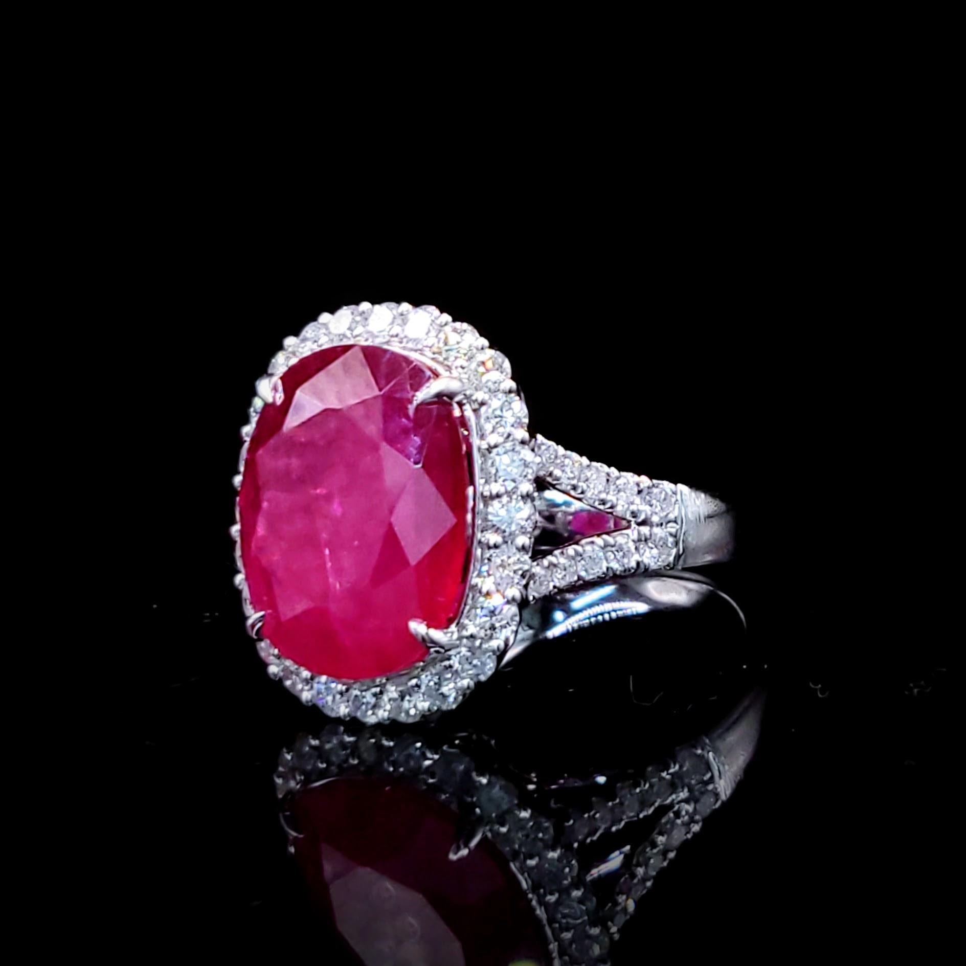 IGI-zertifizierter seltener 11,96 Karat Rubin- und Diamantring aus 18 Karat Weißgold im Angebot 7