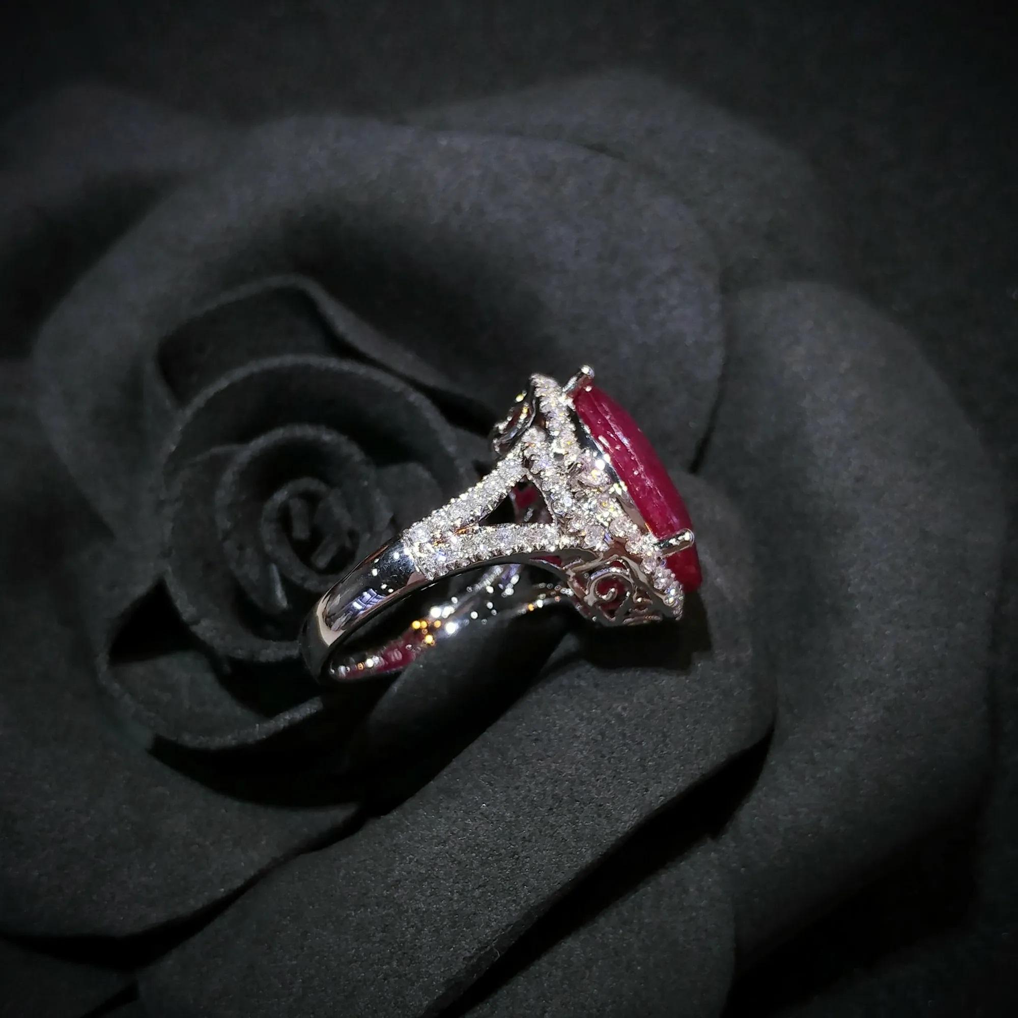 IGI Certified Rare 14.13 Carat Burma Ruby & Diamond Ring in 18K White Gold For Sale 4