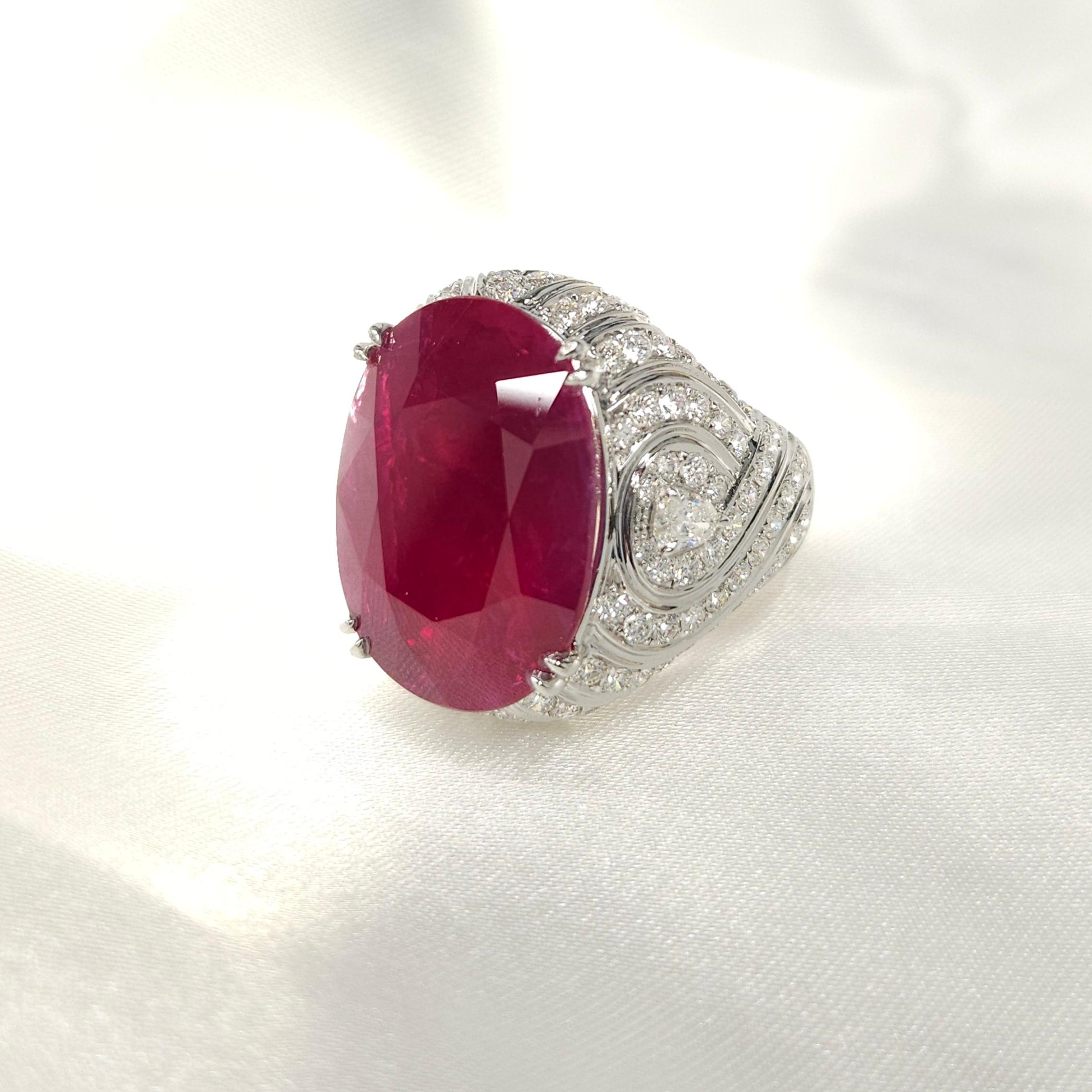 IGI Certified Rare 25.49 Carat Burma Ruby & Diamond Ring in 18K White Gold For Sale 1