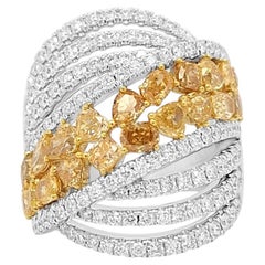 IGI Certified Ring with Natural Fancy Color Diamonds and White diamonds 18K Gold