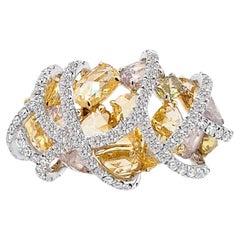 Anello con diamante Fancy Color e diamante bianco certificato IGI Rosecut 2,68ct