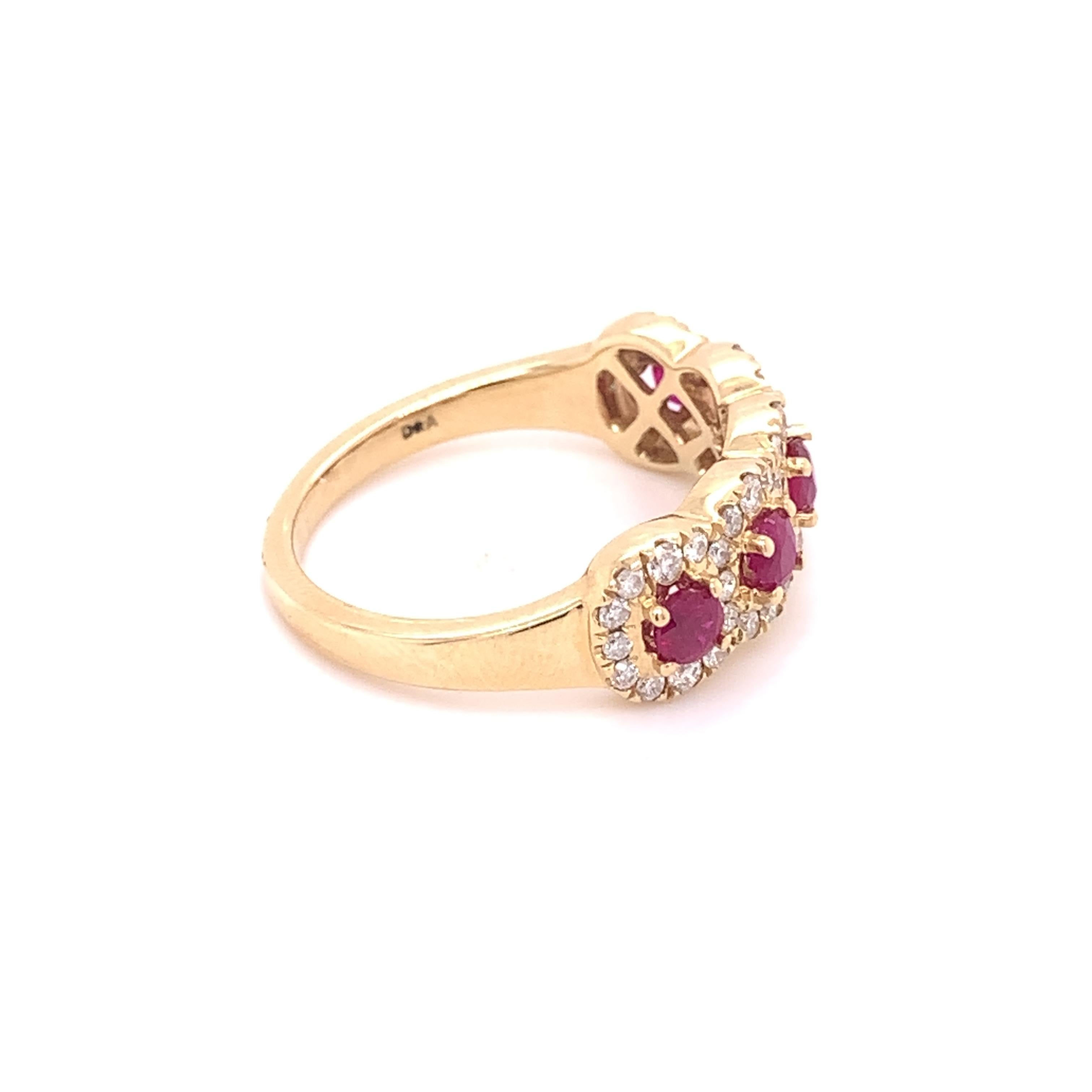 Round Cut IGI Certified Ruby and Diamond 14K Yellow Gold Ring For Sale