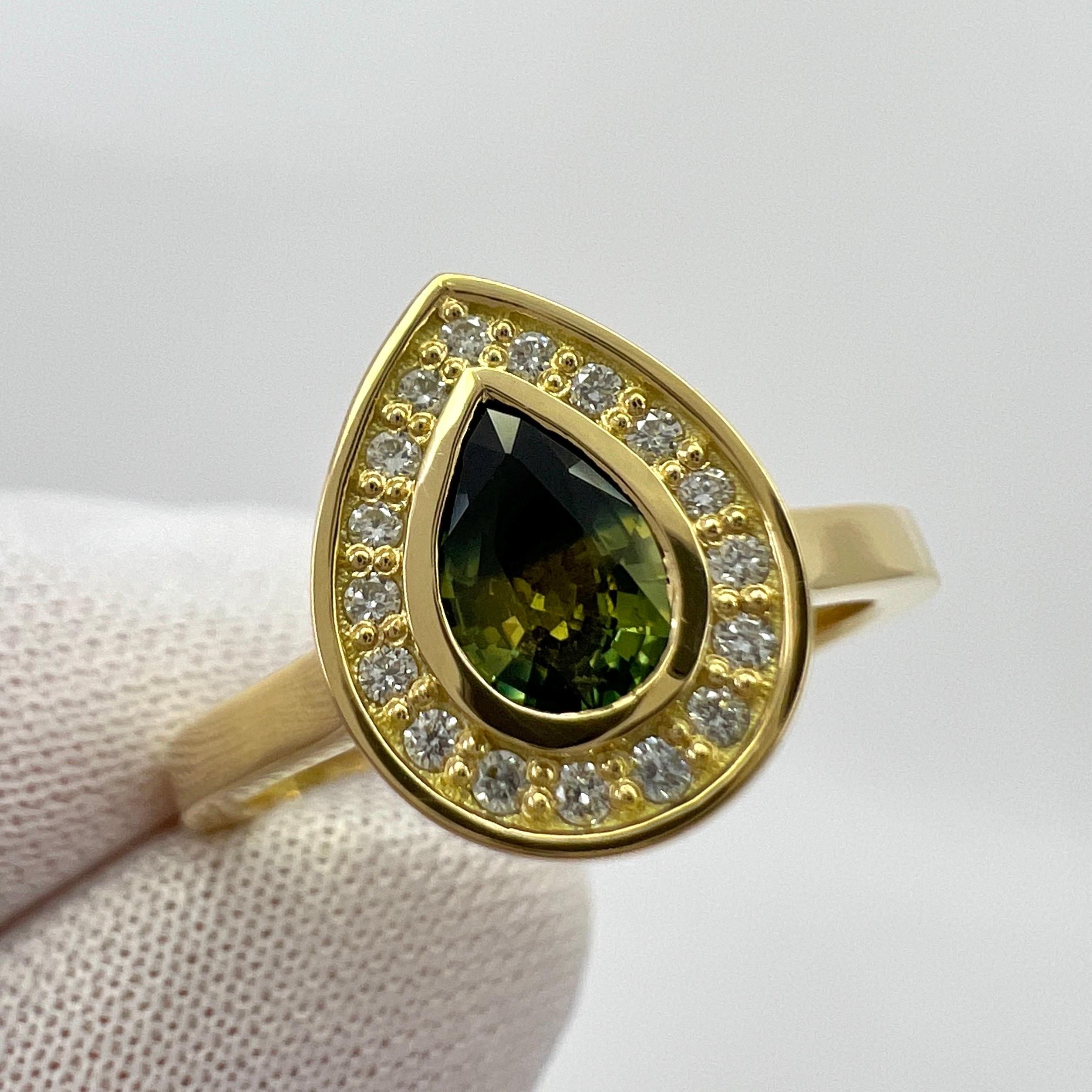 IGI Certified Unique Bi Colour Sapphire & Diamond 18k Yellow Gold Halo Ring For Sale 2