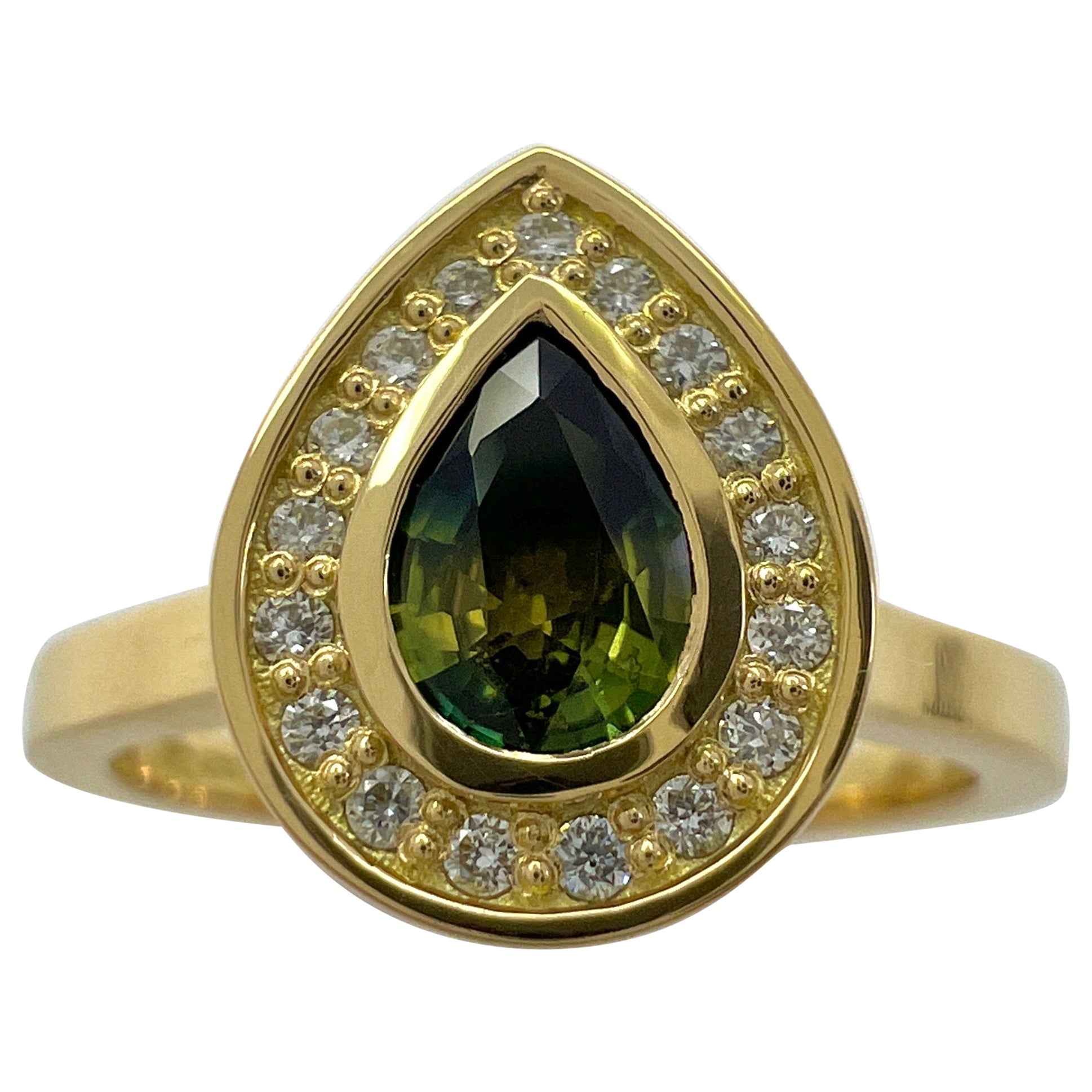 IGI Certified Unique Bi Colour Sapphire & Diamond 18k Yellow Gold Halo Ring For Sale