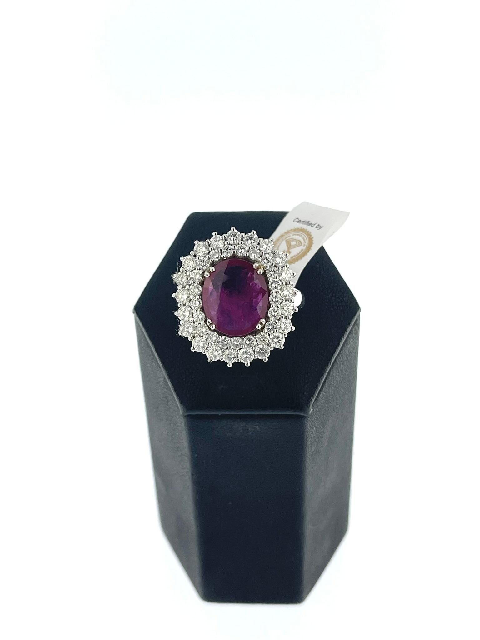 IGI Certified White Gold Diamonds and 3.40ct Ruby Cocktail Ring  For Sale 7