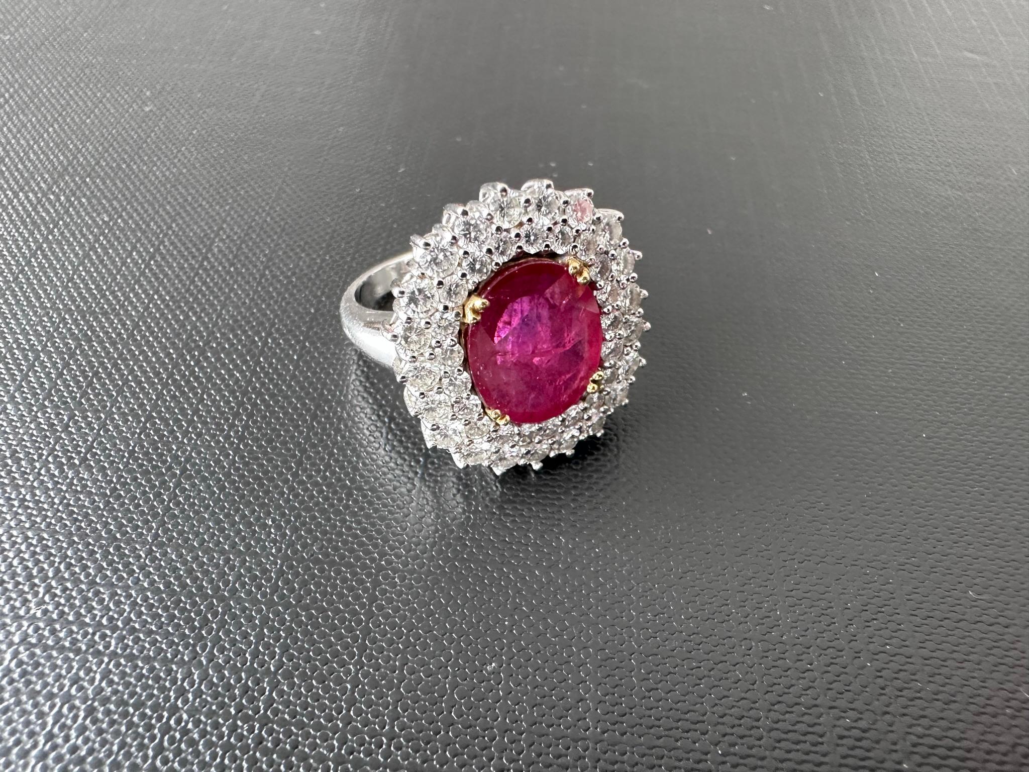 IGI Certified White Gold Diamonds and 3.40ct Ruby Cocktail Ring  For Sale 1