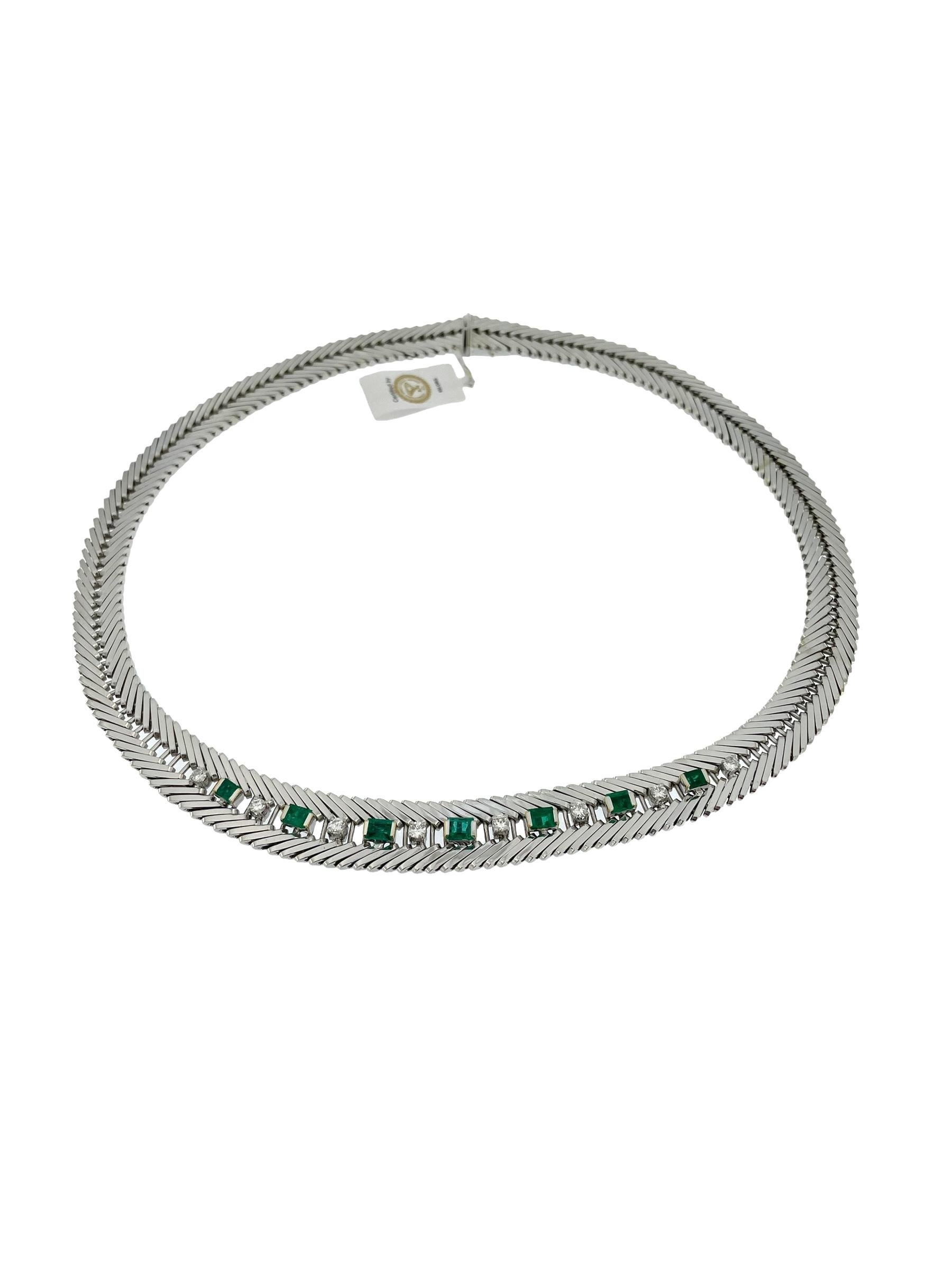 Modern IGI Certified White Gold Diamonds and Emeralds Italian Choker Necklace For Sale