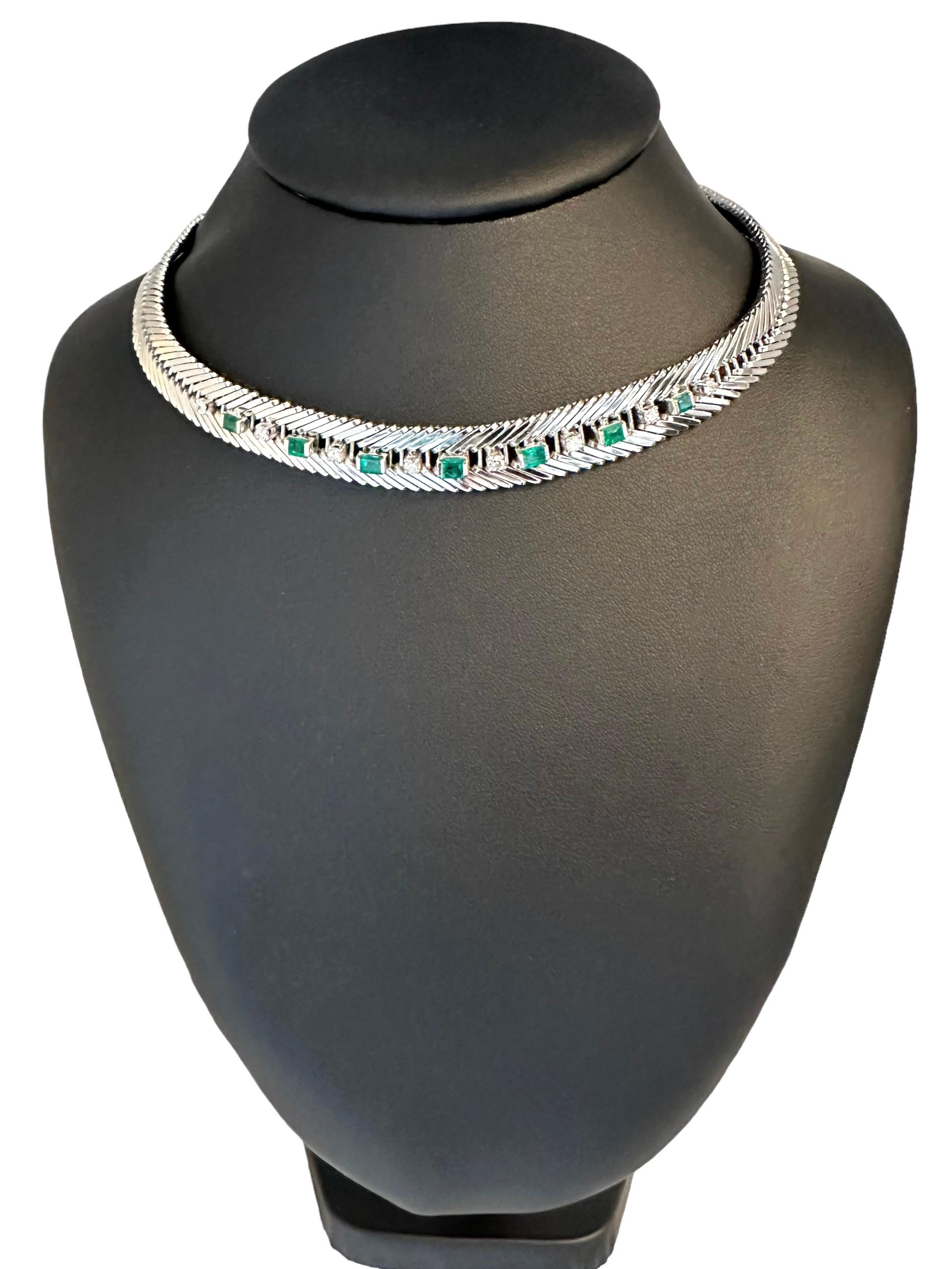 IGI Certified White Gold Diamonds and Emeralds Italian Choker Necklace For Sale 3