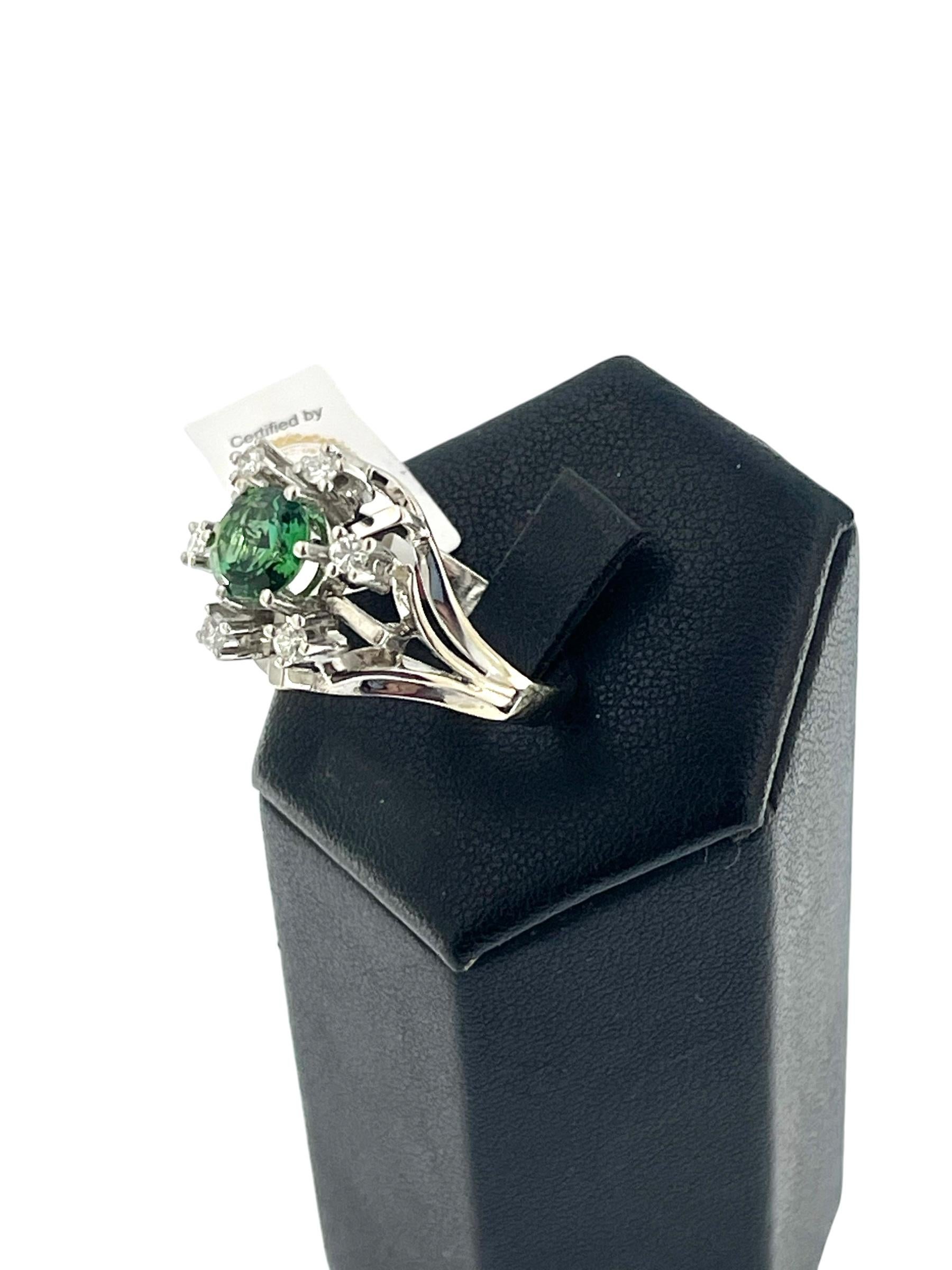 Women's IGI Certified White Gold Ring with Verdelite Tourmaline and Diamonds For Sale