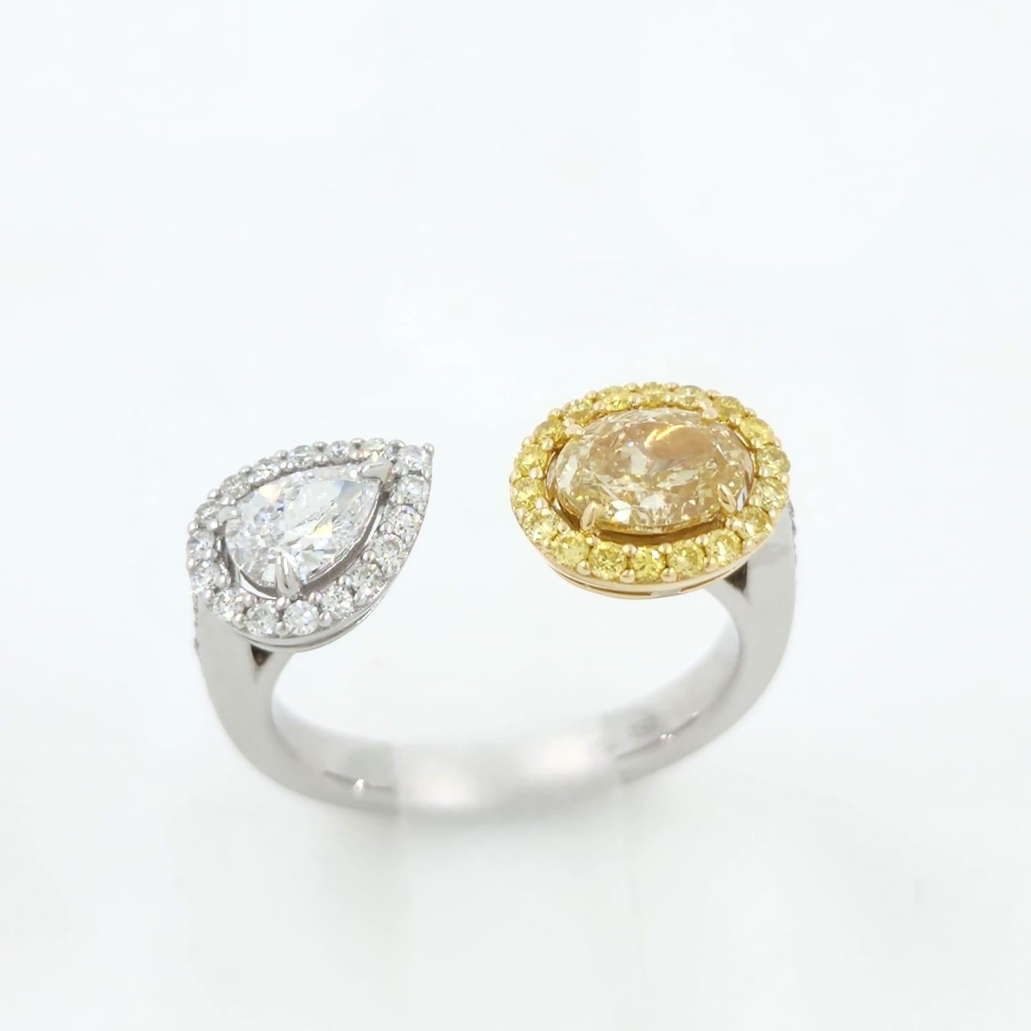 Bague Toi et Moi en or jaune certifié IGI avec diamant ovale et diamant poire en or 18k Pour femmes en vente