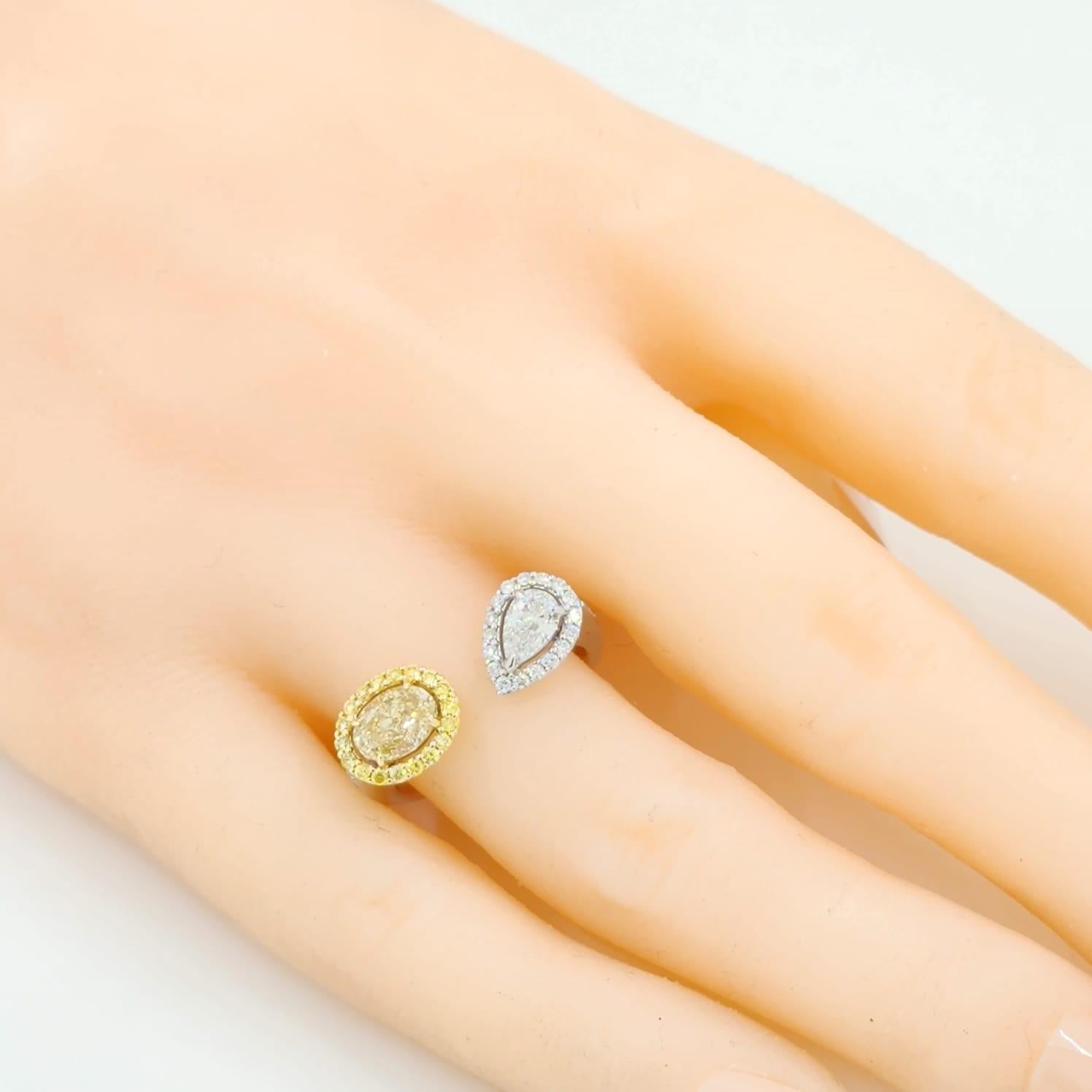 Bague Toi et Moi en or jaune certifié IGI avec diamant ovale et diamant poire en or 18k en vente 1