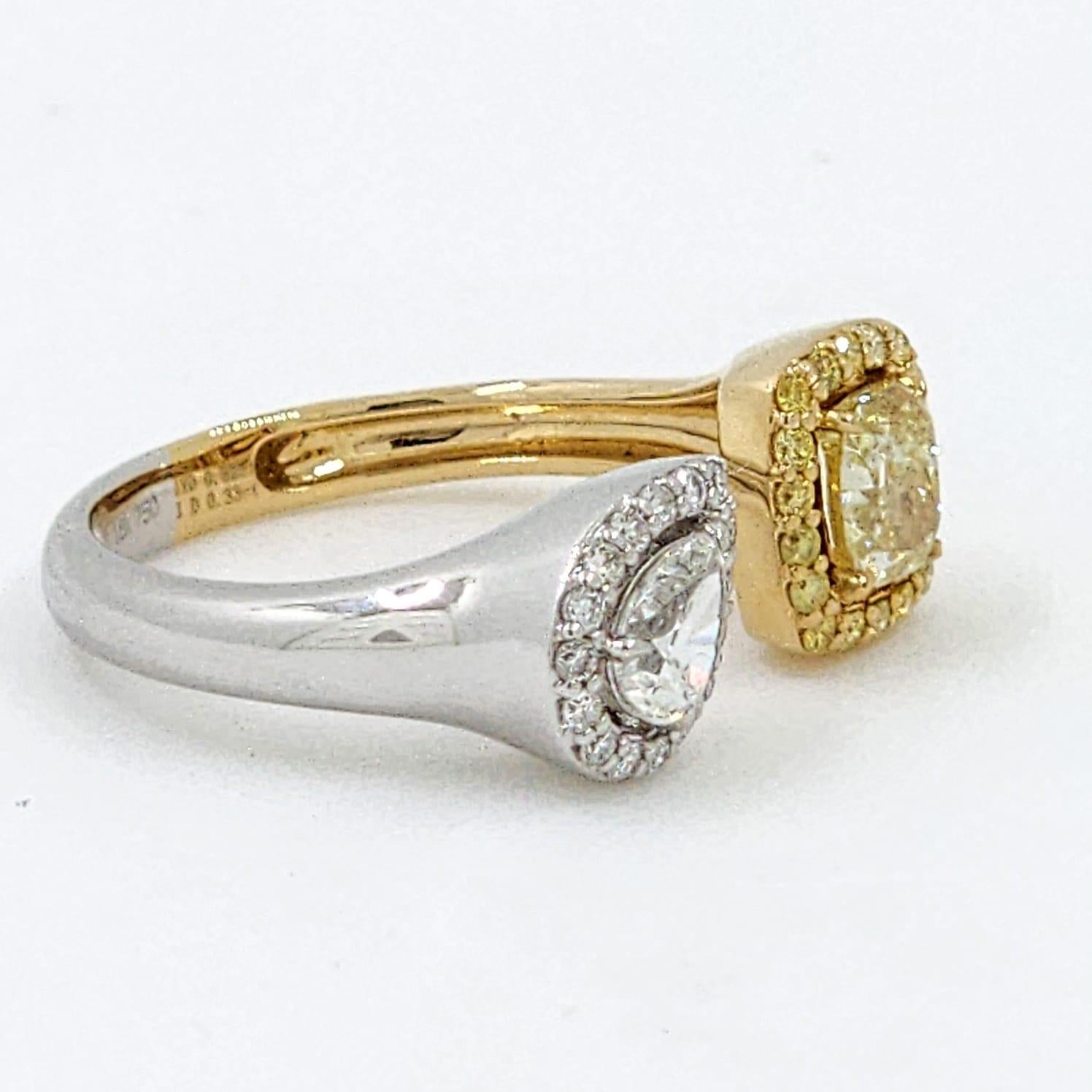 Bague Toi Et Moi certifiée IGI en 18 carats, diamant jaune coussin et diamant poire  en vente 1