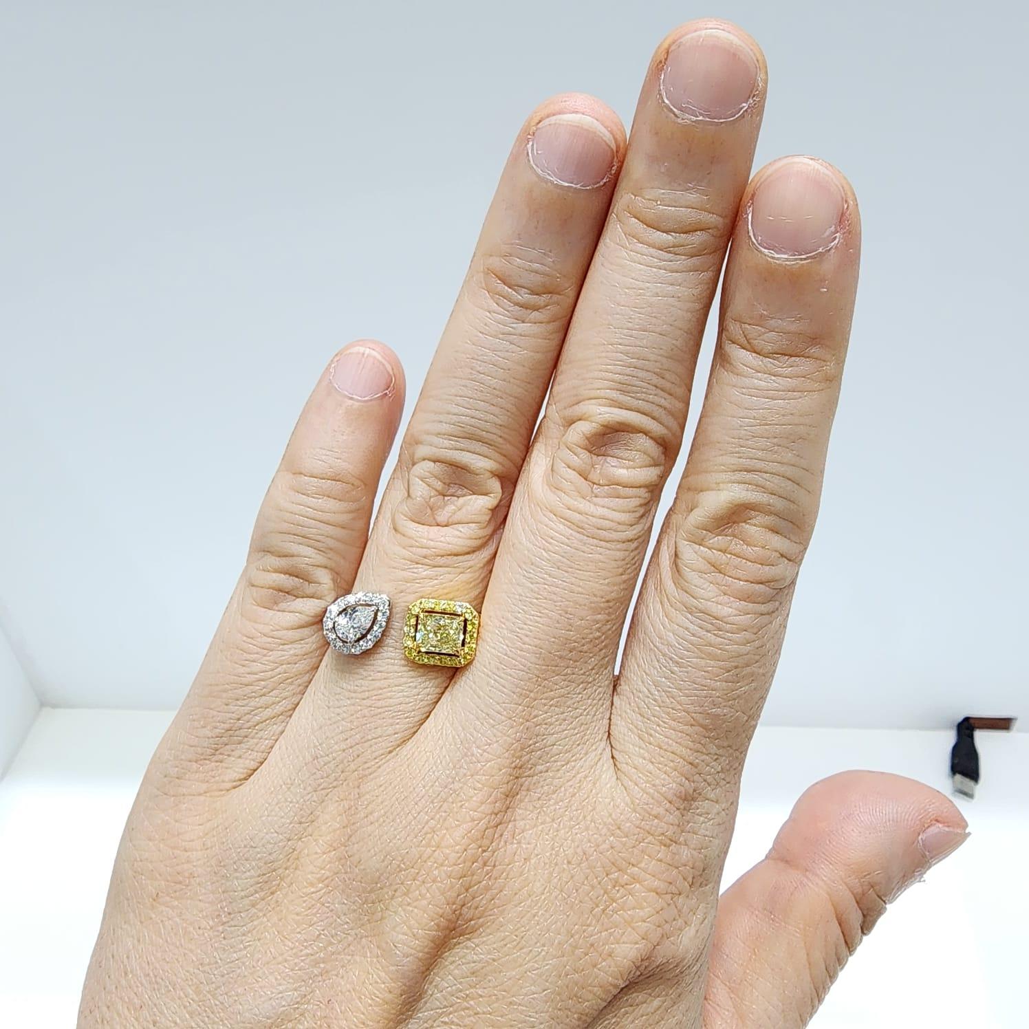 Toi Et Moi-Ring aus 18 Karat, IGI-zertifizierter gelber Smaragd, Diamant und birnenförmiger Diamant  im Angebot 3